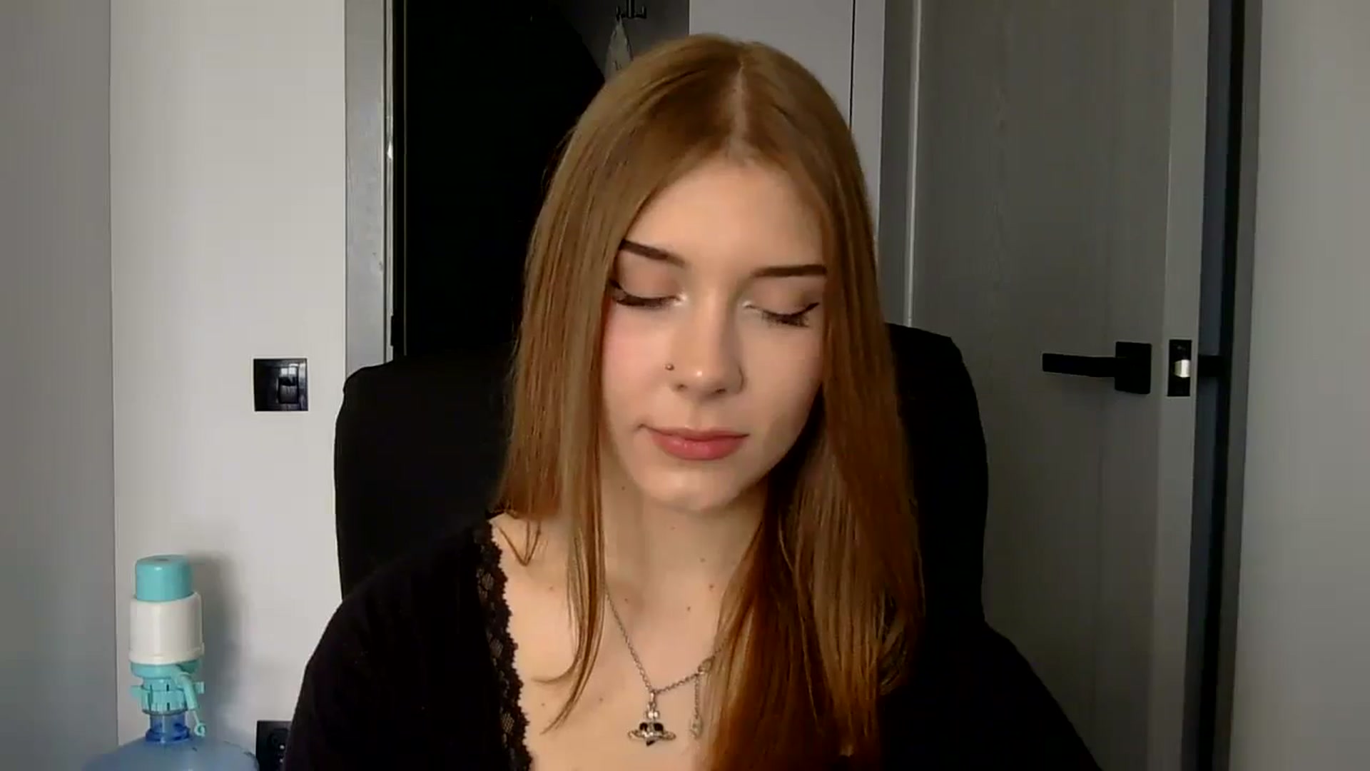 Gallery image thumbnail from YanaMeoww's myfreecams stream on, 04/17/2026, 11:14 image 16 of 20