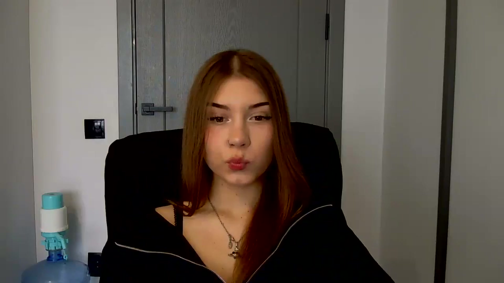 Gallery image thumbnail from YanaMeoww's myfreecams stream on, 04/20/2026, 11:44 image 7 of 20