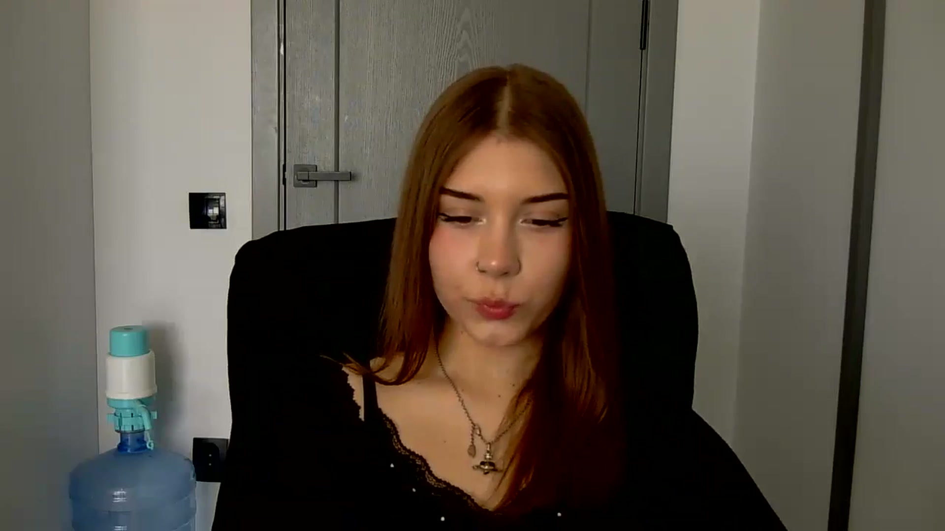 Gallery image thumbnail from YanaMeoww's myfreecams stream on, 04/21/2026, 11:25 image 13 of 20