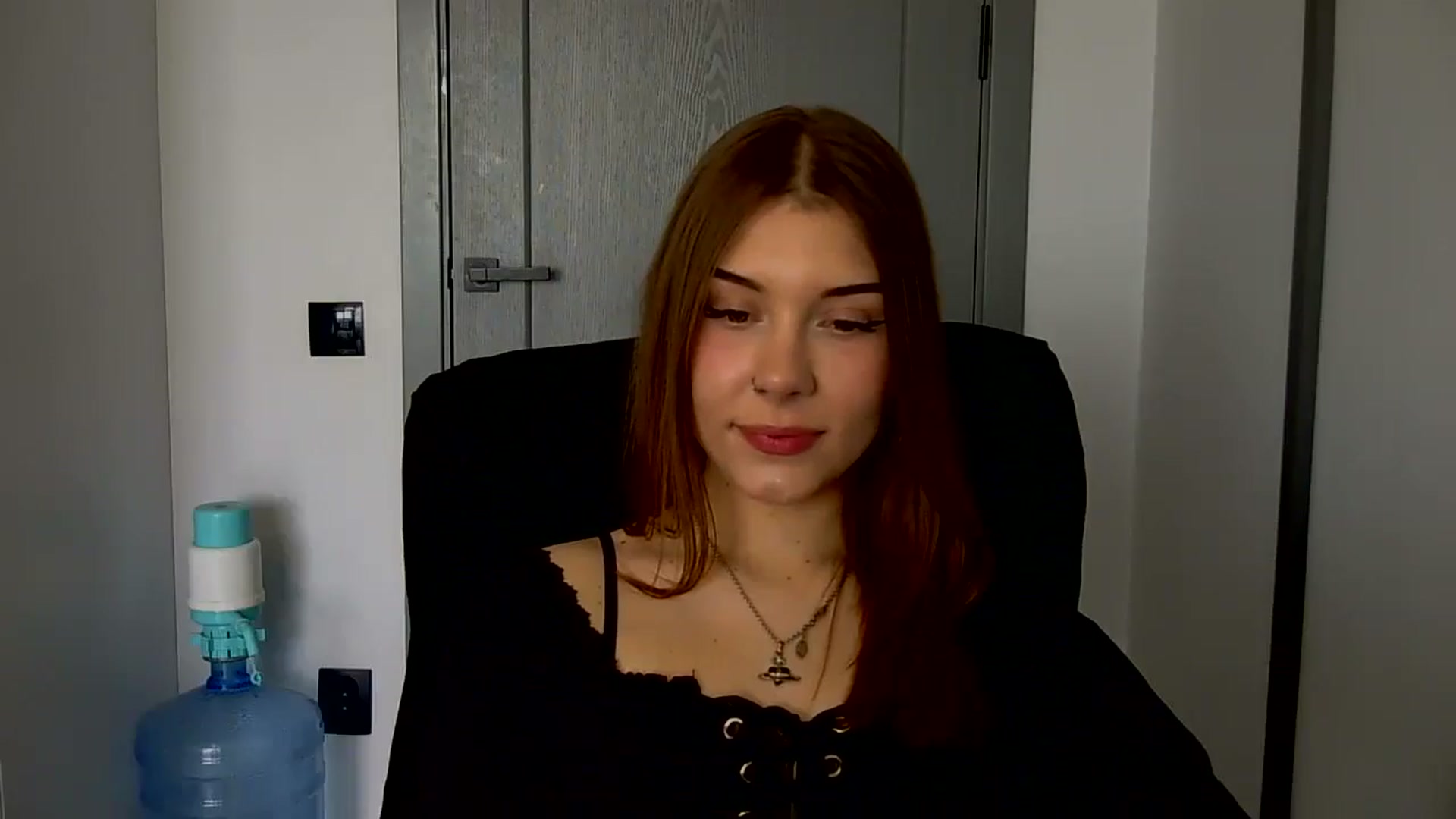 Gallery image thumbnail from YanaMeoww's myfreecams stream on, 04/22/2026, 10:31 image 16 of 20