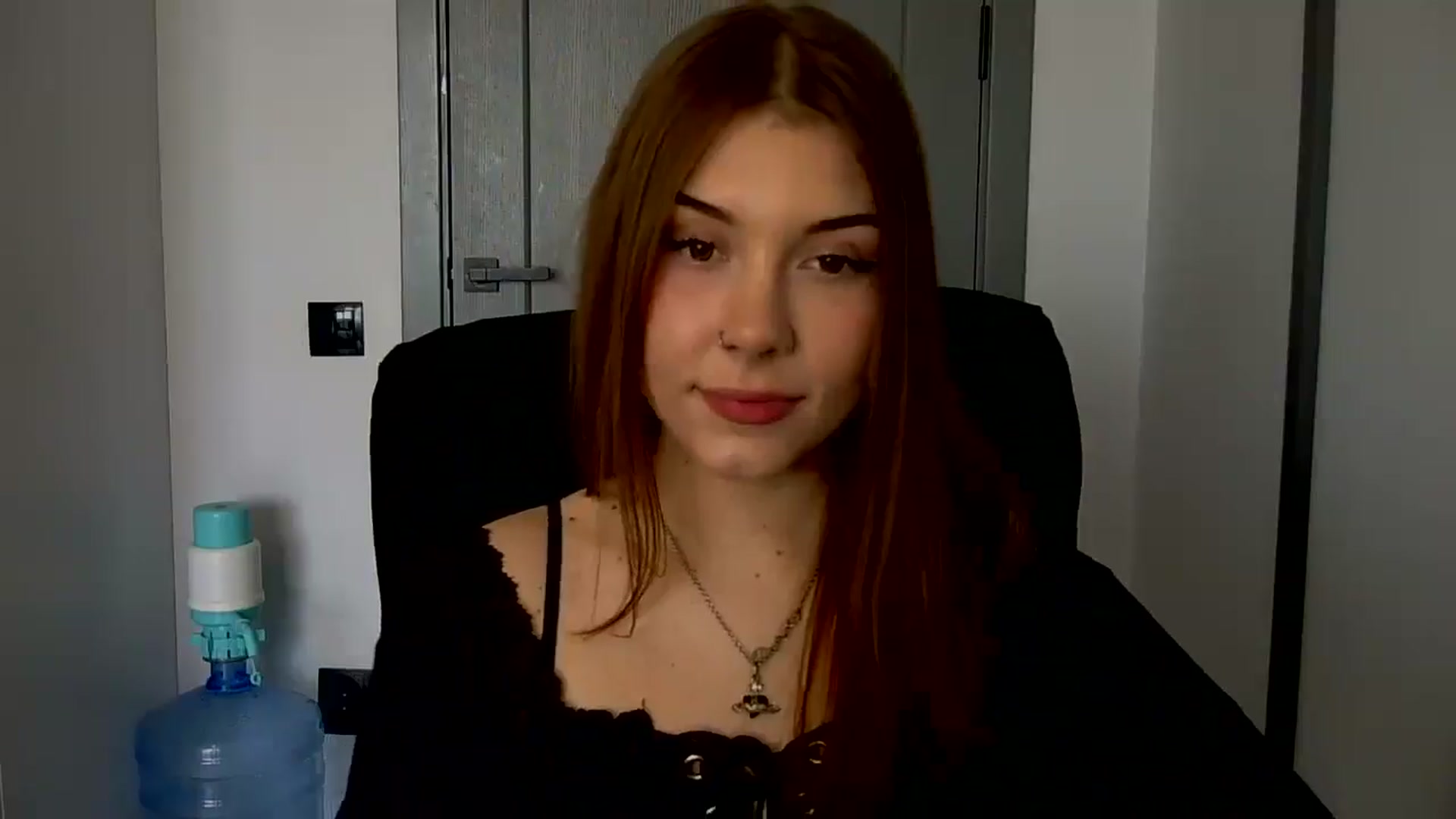 Gallery image thumbnail from YanaMeoww's myfreecams stream on, 04/22/2026, 10:31 image 15 of 20