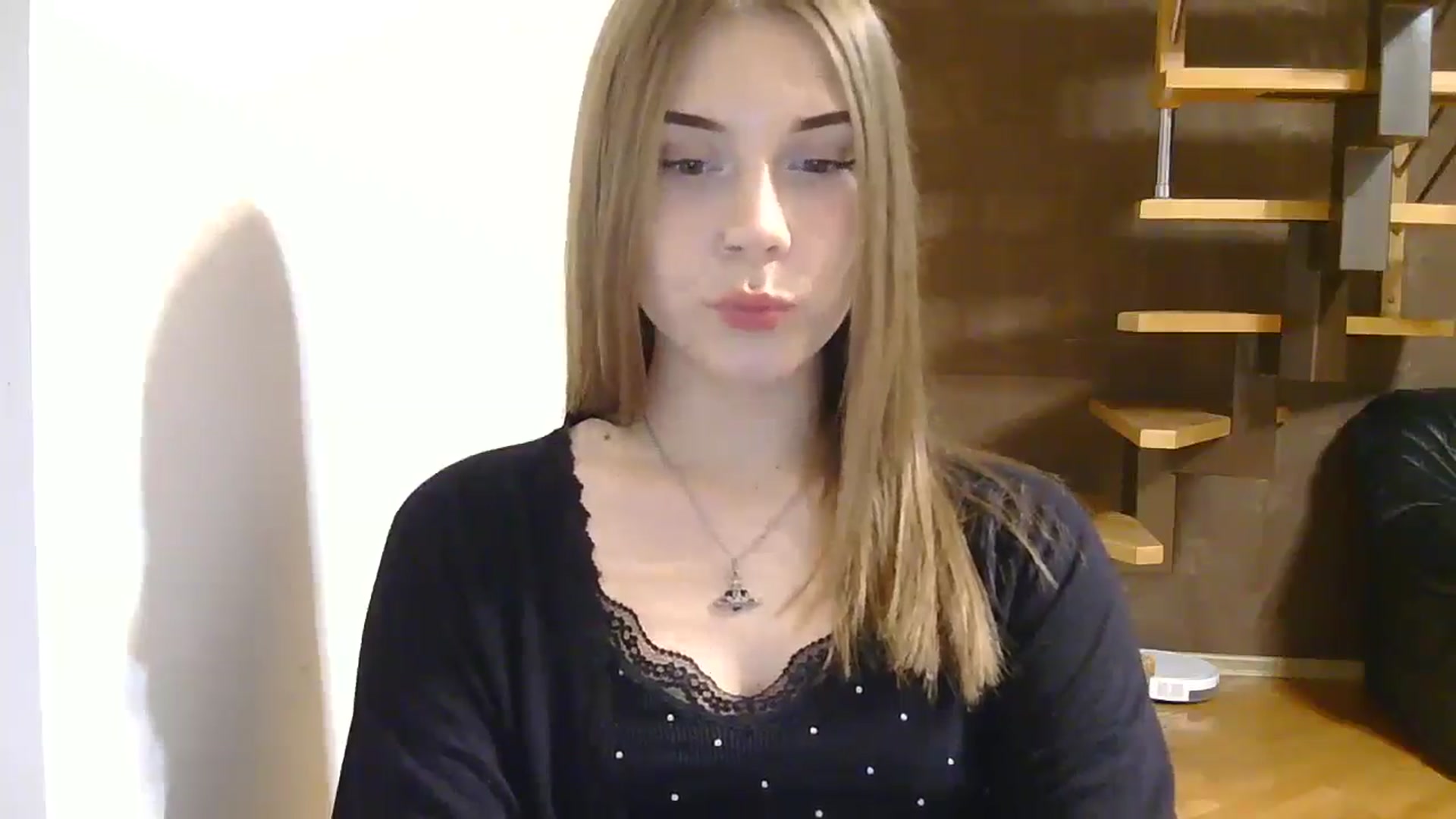 Gallery image thumbnail from YanaMeoww's myfreecams stream on, 04/26/2026, 19:36 image 14 of 20
