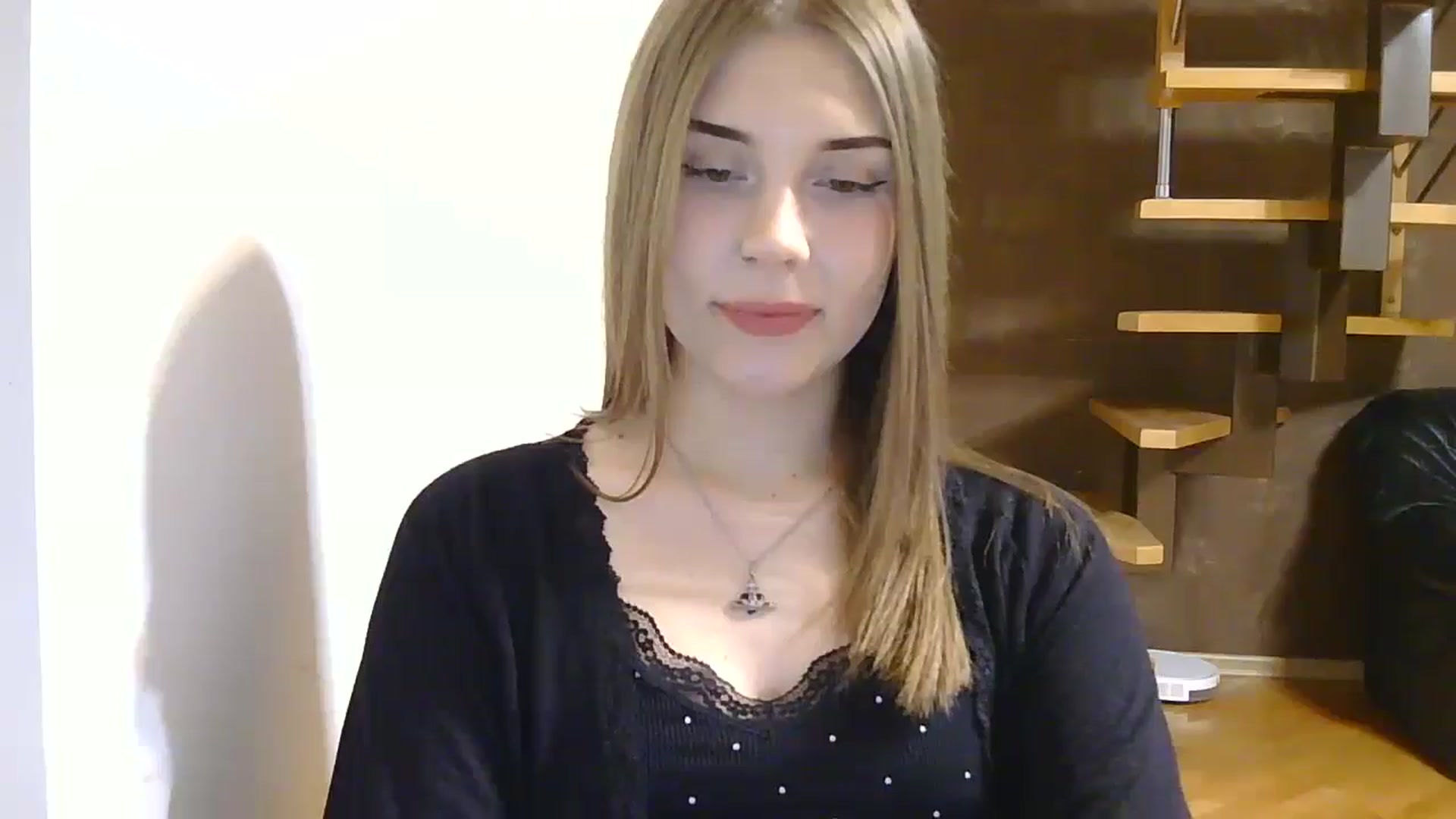 Gallery image thumbnail from YanaMeoww's myfreecams stream on, 04/26/2026, 19:36 image 2 of 20