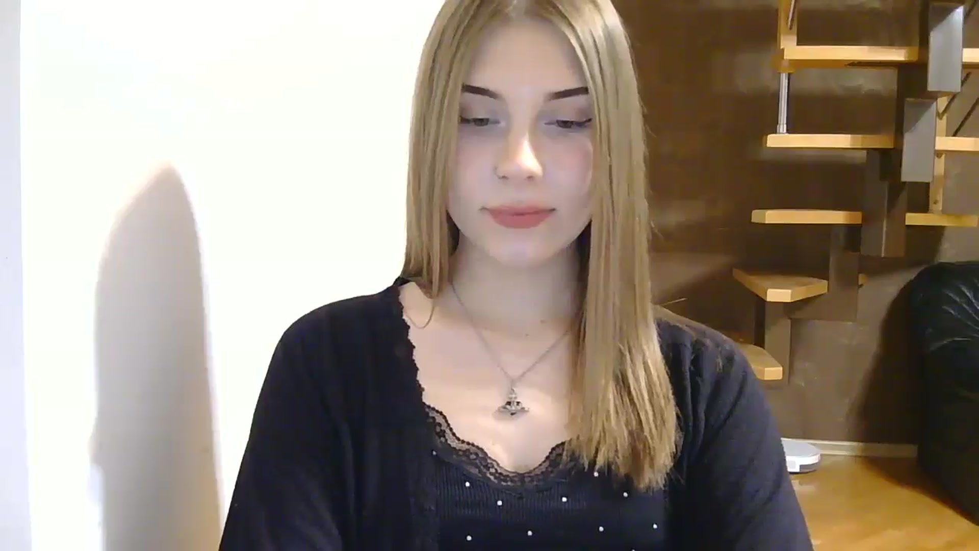 Gallery image thumbnail from YanaMeoww's myfreecams stream on, 04/26/2026, 19:36 image 4 of 20