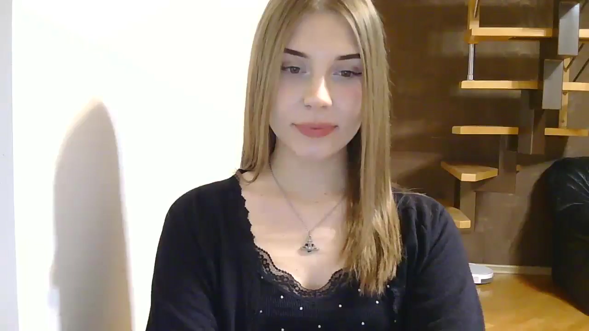 Gallery image thumbnail from YanaMeoww's myfreecams stream on, 04/26/2026, 19:36 image 6 of 20