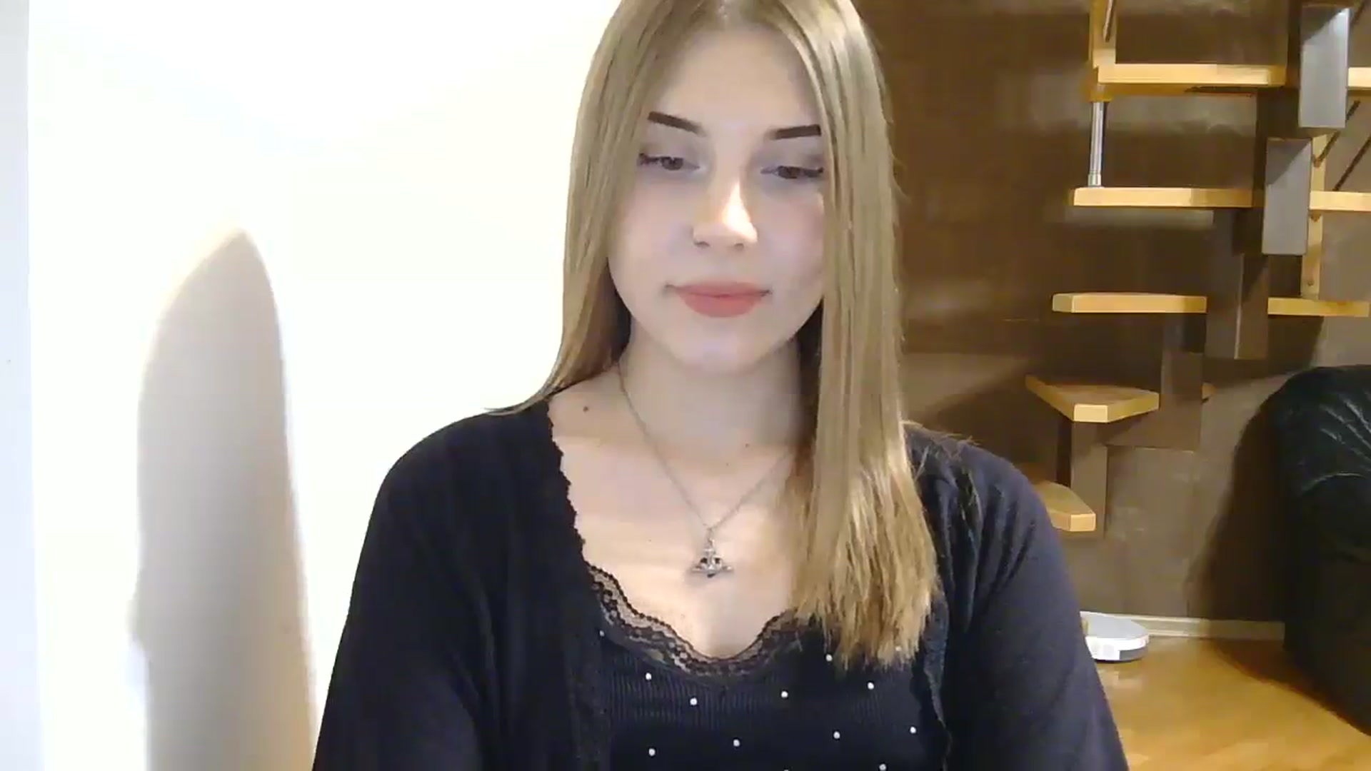 Gallery image thumbnail from YanaMeoww's myfreecams stream on, 04/26/2026, 19:36 image 5 of 20