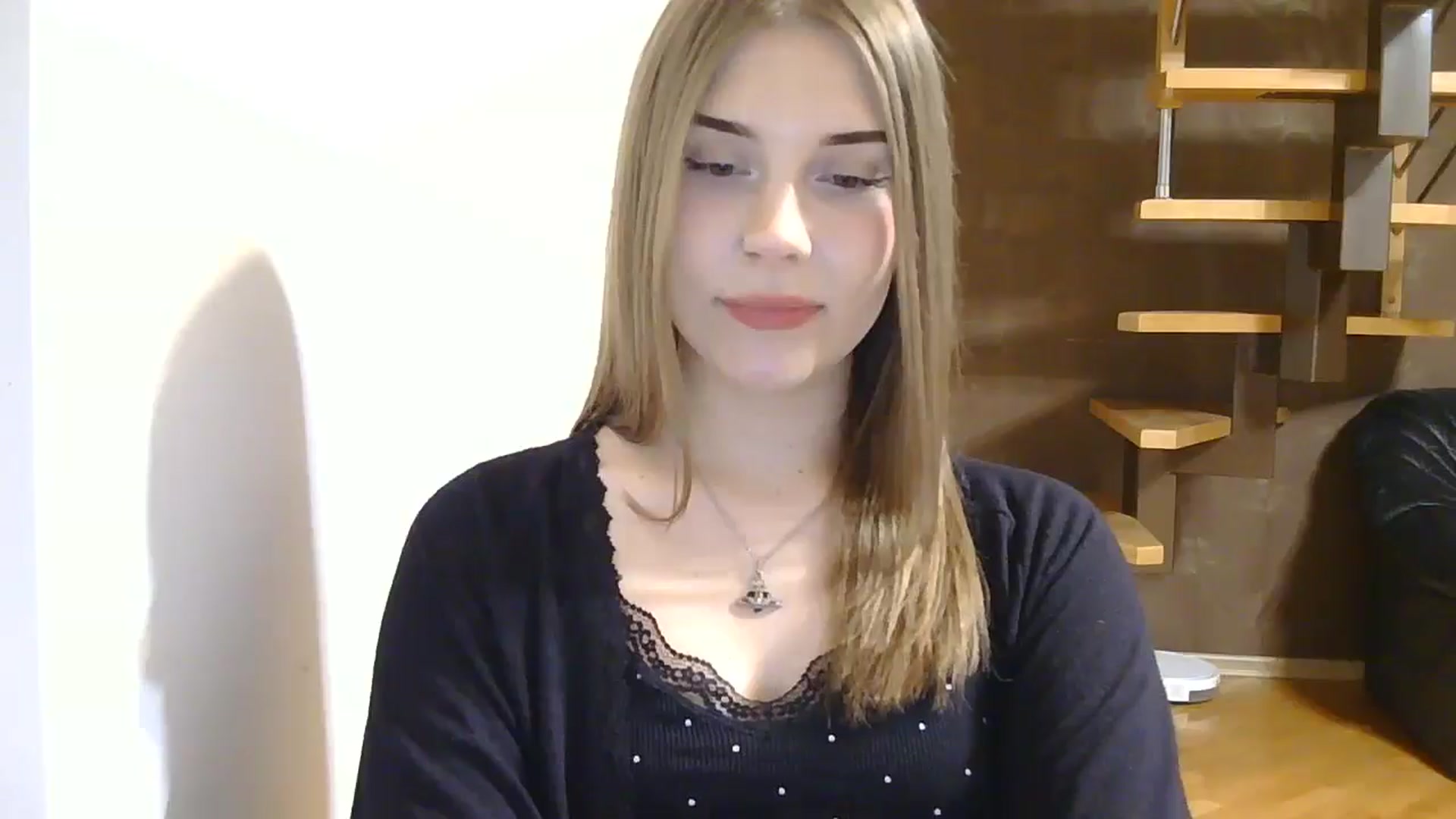 Gallery image thumbnail from YanaMeoww's myfreecams stream on, 04/26/2026, 19:36 image 17 of 20
