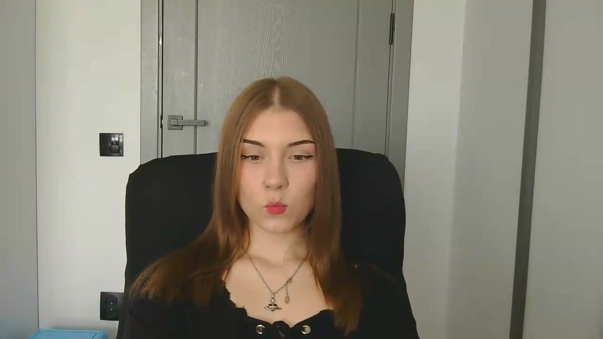 Gallery image thumbnail from YanaMeoww's myfreecams stream on, 05/16/2026, 15:38 image 10 of 20