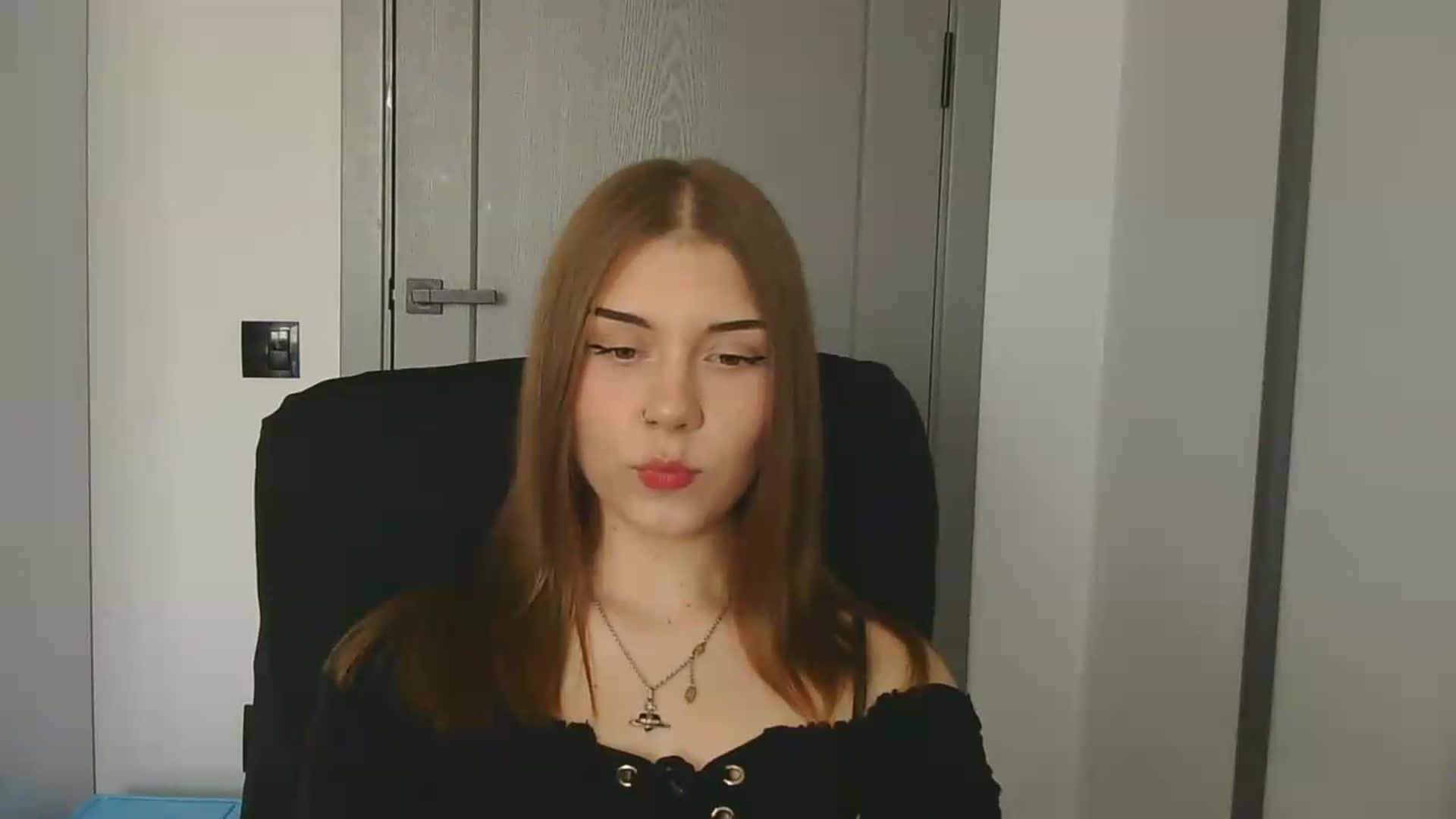 Gallery image thumbnail from YanaMeoww's myfreecams stream on, 05/16/2026, 15:38 image 16 of 20
