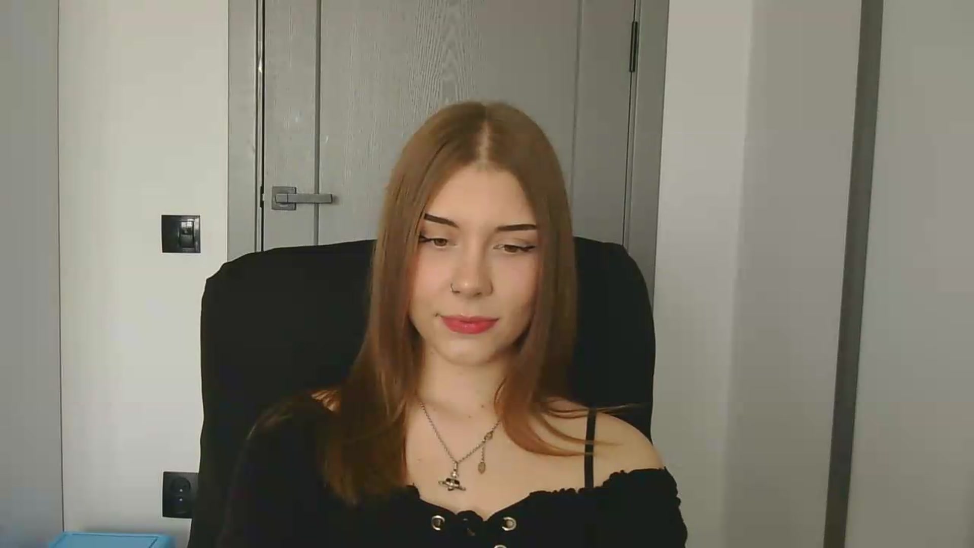 Gallery image thumbnail from YanaMeoww's myfreecams stream on, 05/16/2026, 15:38 image 13 of 20