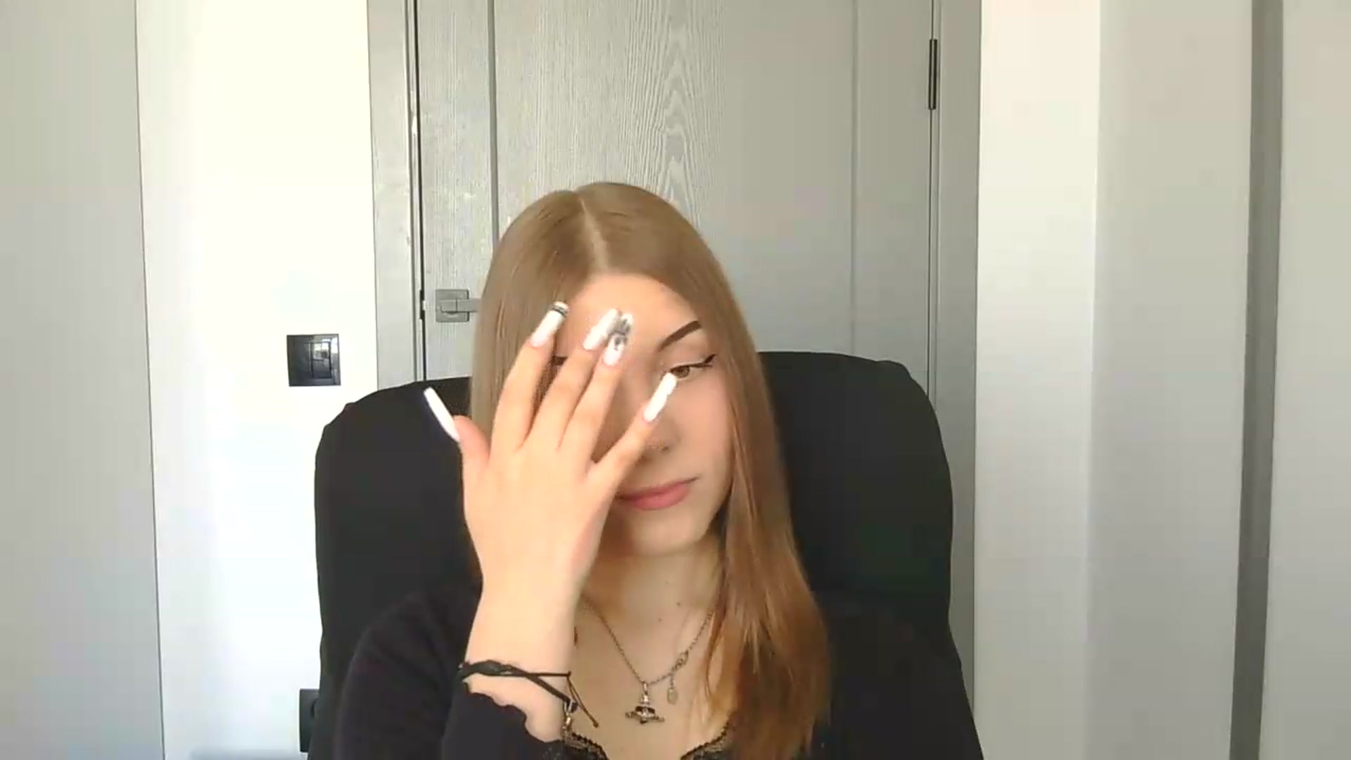 Gallery image thumbnail from YanaMeoww's myfreecams stream on, 05/18/2026, 15:33 image 16 of 20