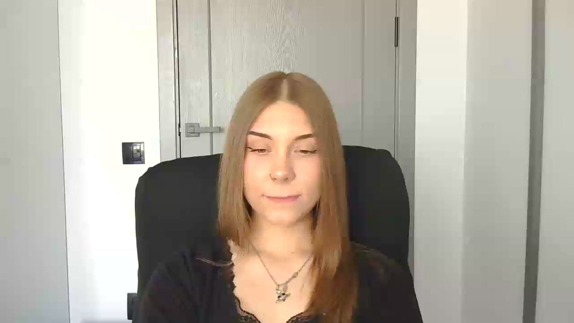 Gallery image thumbnail from YanaMeoww's myfreecams stream on, 05/18/2026, 15:33 image 1 of 20