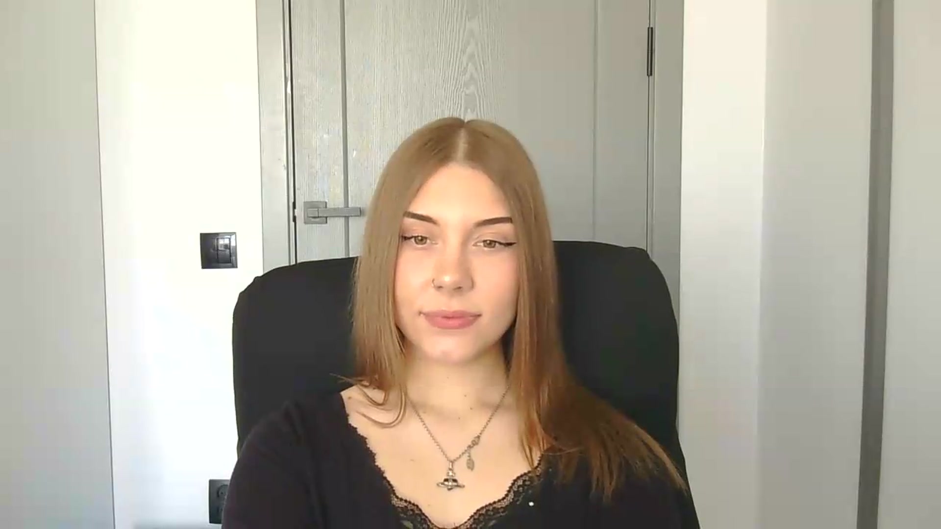 Gallery image thumbnail from YanaMeoww's myfreecams stream on, 05/18/2026, 15:33 image 20 of 20