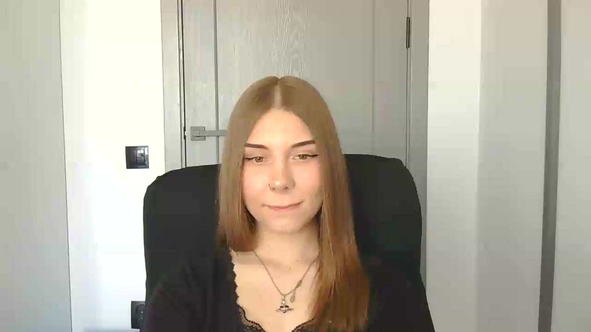 Gallery image thumbnail from YanaMeoww's myfreecams stream on, 05/18/2026, 15:33 image 12 of 20