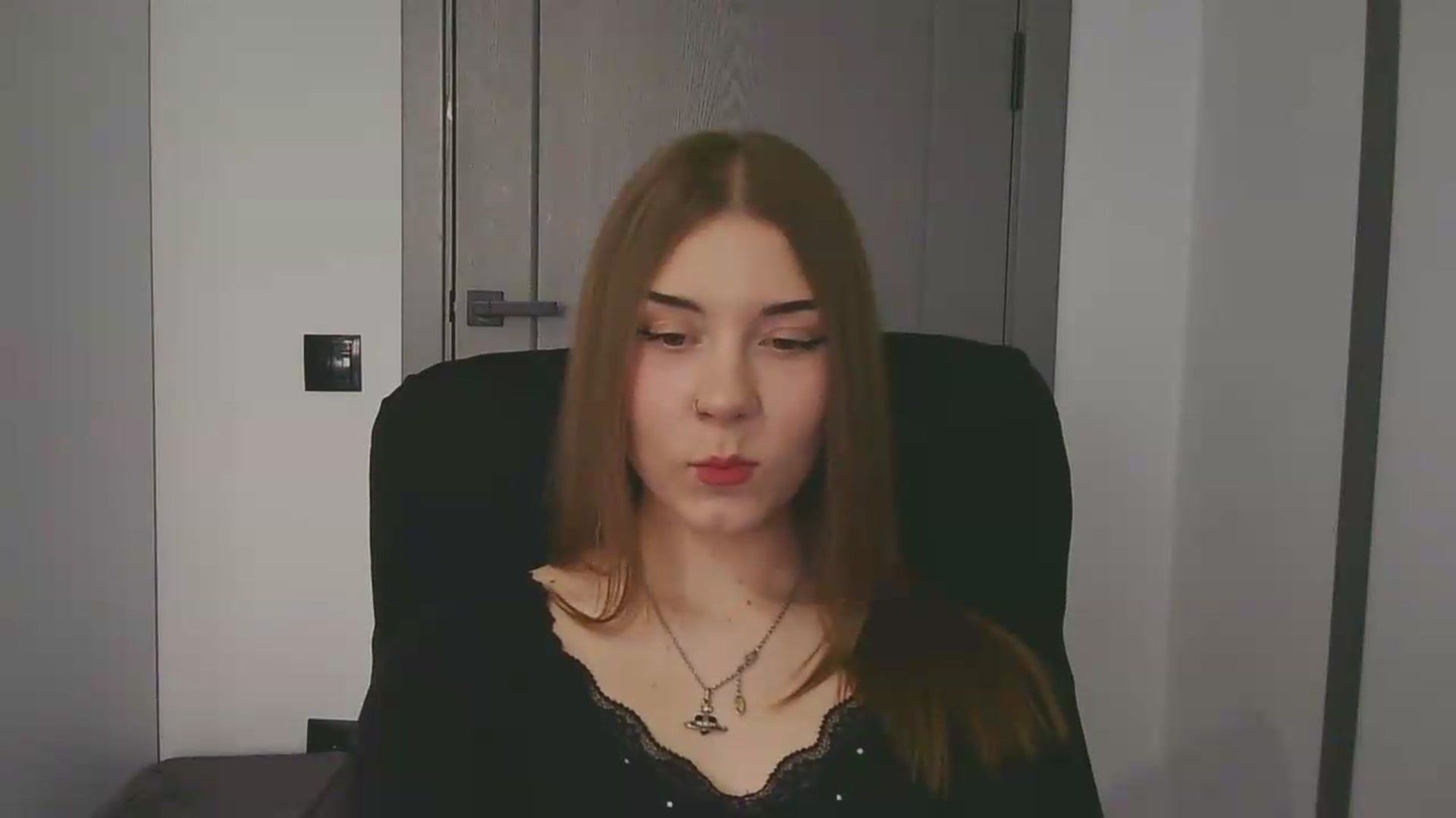 Gallery image thumbnail from YanaMeoww's myfreecams stream on, 05/20/2026, 18:54 image 6 of 20
