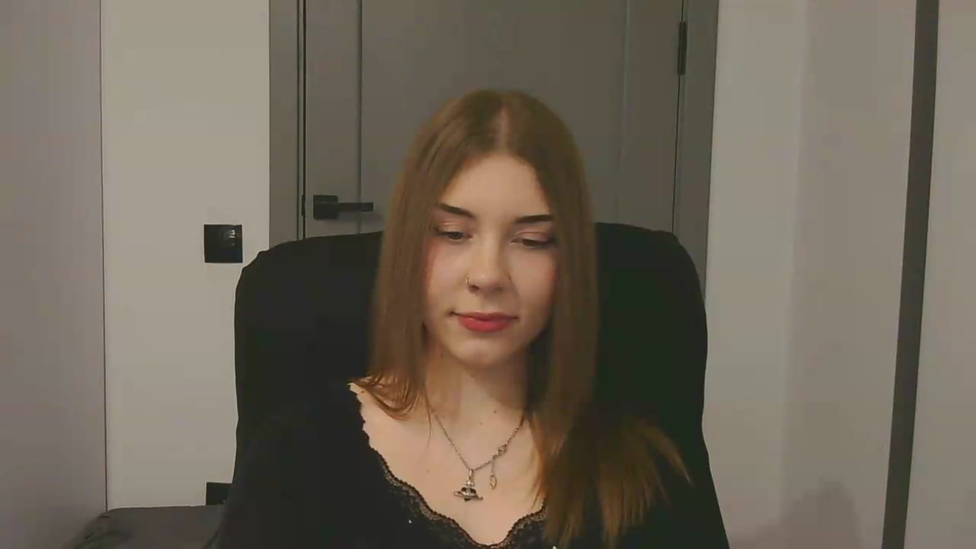 Gallery image thumbnail from YanaMeoww's myfreecams stream on, 05/20/2026, 18:54 image 14 of 20