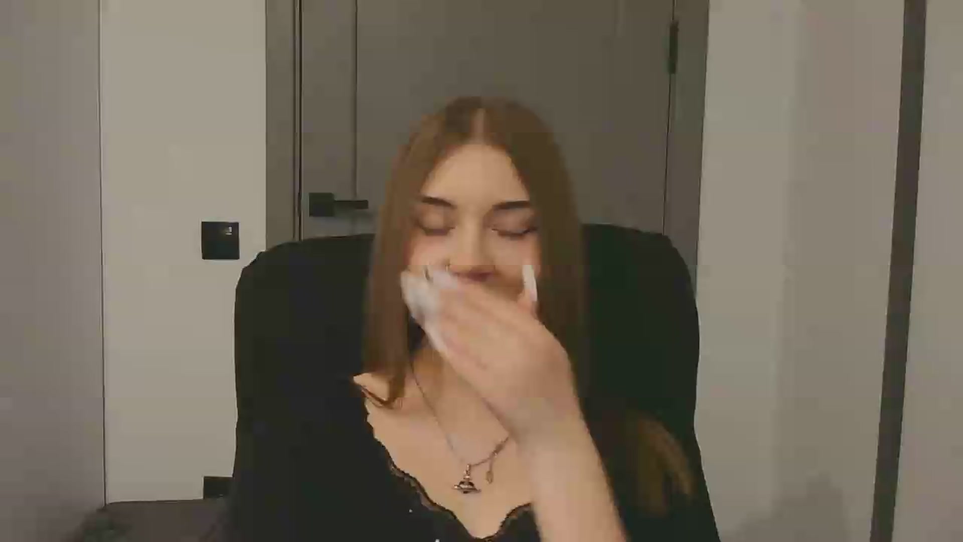 Gallery image thumbnail from YanaMeoww's myfreecams stream on, 05/20/2026, 18:54 image 15 of 20