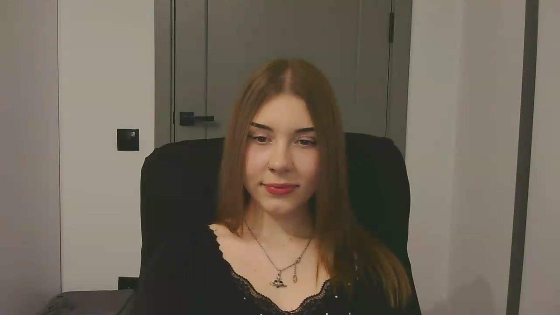 Gallery image thumbnail from YanaMeoww's myfreecams stream on, 05/20/2026, 18:54 image 18 of 20