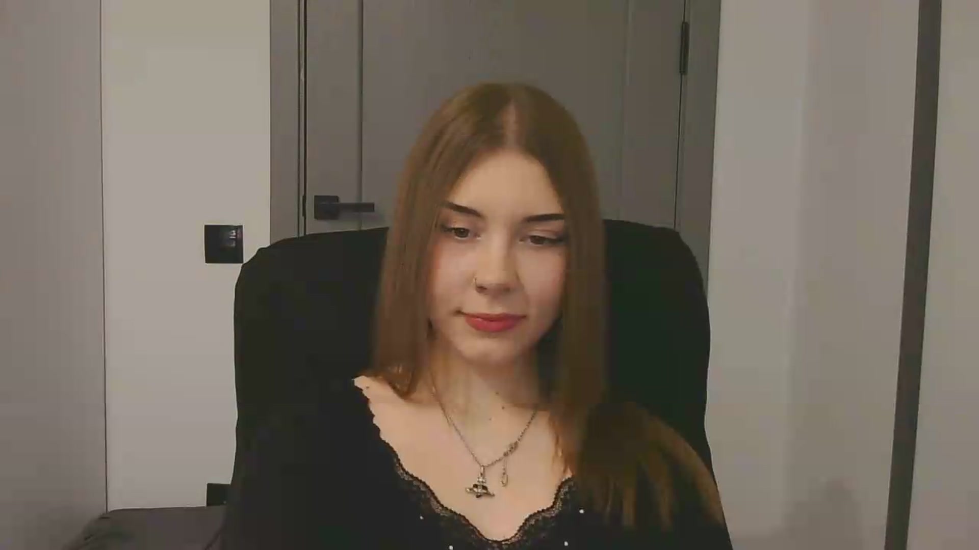 Gallery image thumbnail from YanaMeoww's myfreecams stream on, 05/20/2026, 18:54 image 12 of 20