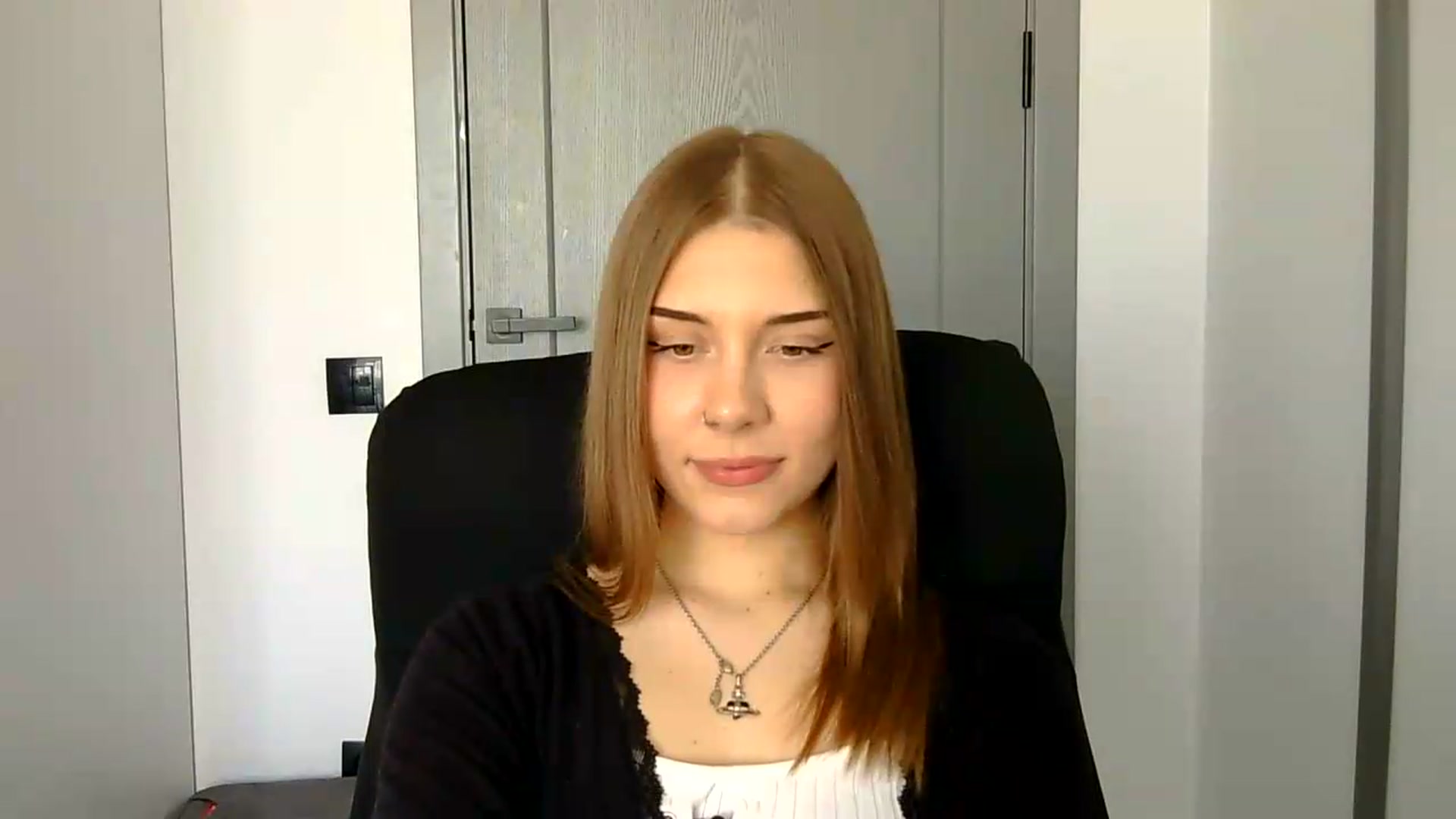 Gallery image thumbnail from YanaMeoww's myfreecams stream on, 05/21/2026, 15:09 image 3 of 20