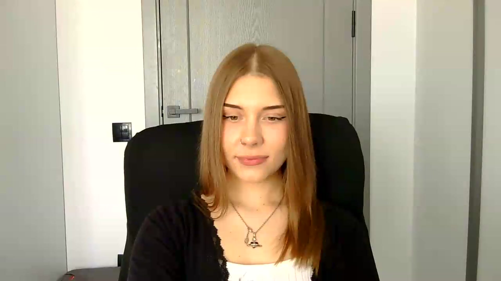 Gallery image thumbnail from YanaMeoww's myfreecams stream on, 05/21/2026, 15:09 image 5 of 20