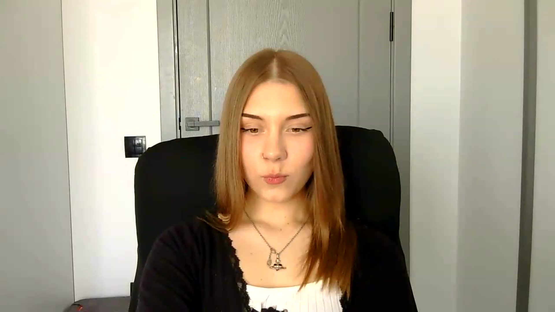 Gallery image thumbnail from YanaMeoww's myfreecams stream on, 05/21/2026, 15:09 image 2 of 20