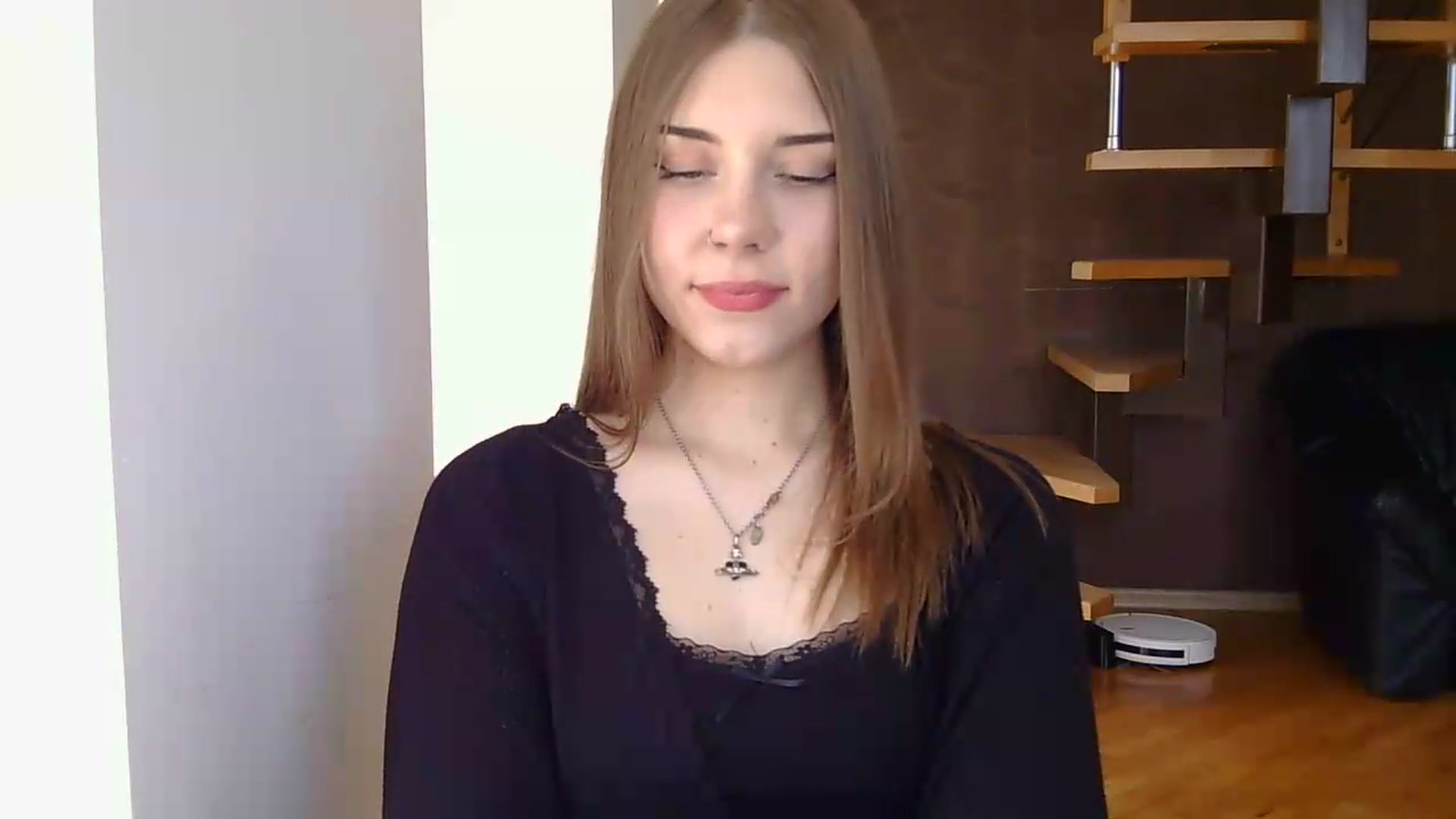 Gallery image thumbnail from YanaMeoww's myfreecams stream on, 05/28/2026, 12:31 image 2 of 20