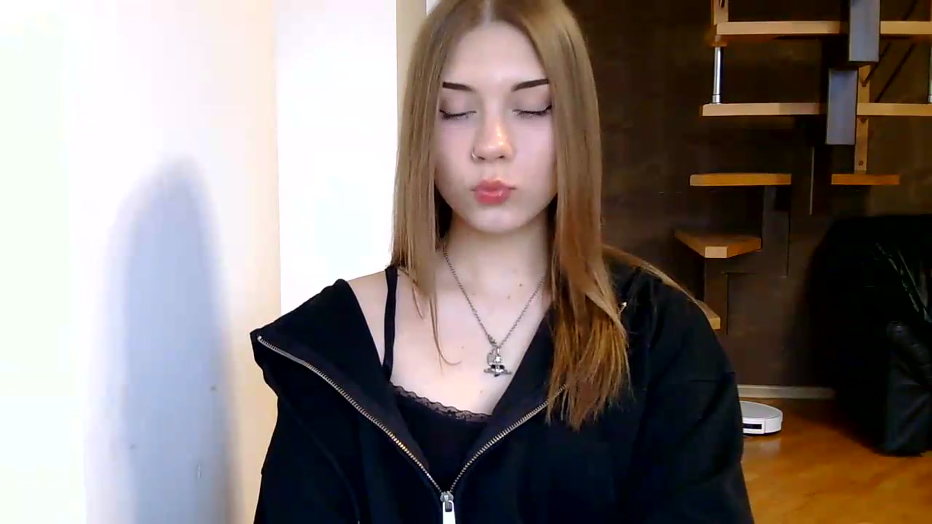 Gallery image thumbnail from YanaMeoww's myfreecams stream on, 05/31/2026, 17:47 image 14 of 20