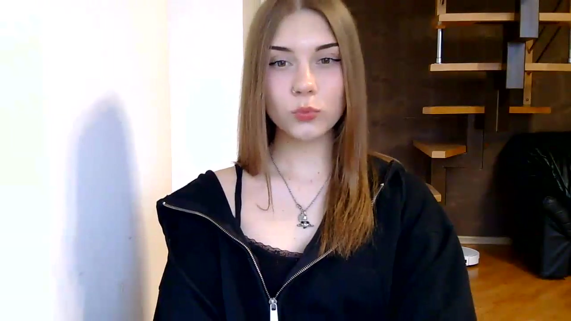Gallery image thumbnail from YanaMeoww's myfreecams stream on, 05/31/2026, 17:47 image 15 of 20