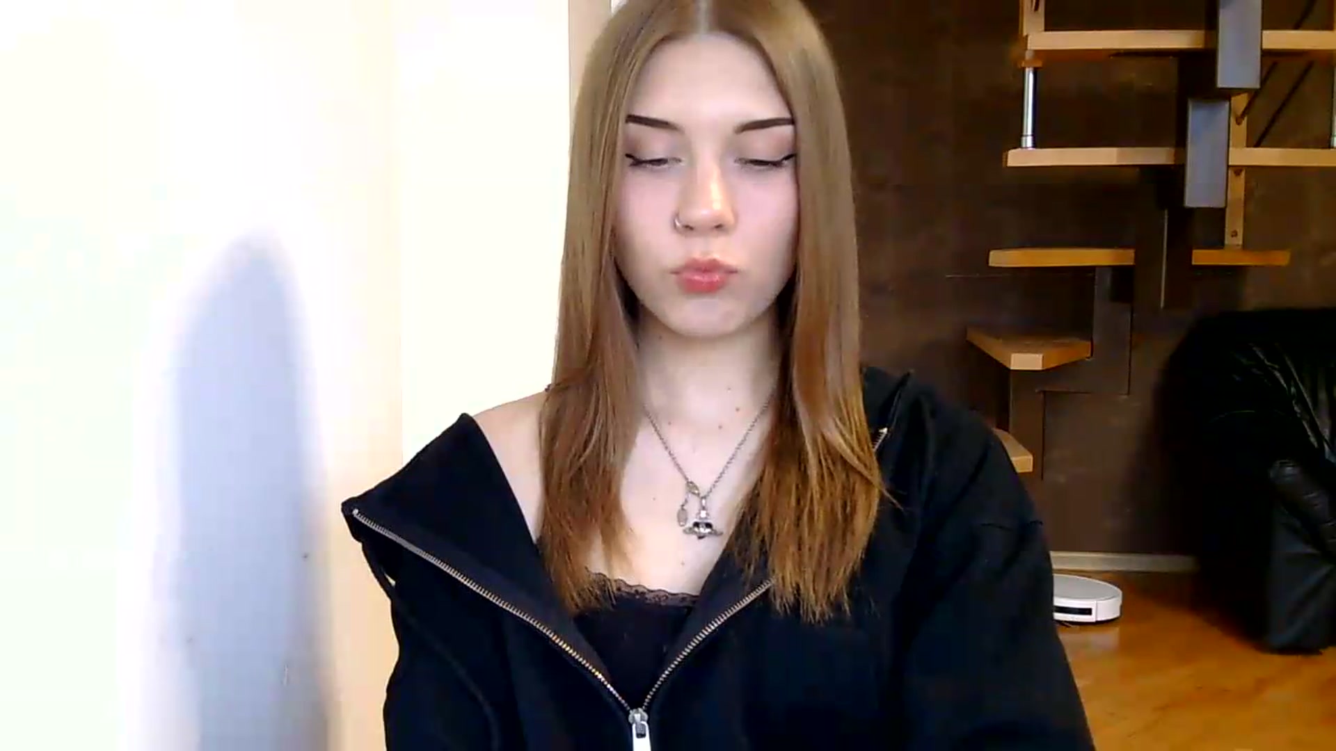 Gallery image thumbnail from YanaMeoww's myfreecams stream on, 05/31/2026, 17:47 image 12 of 20