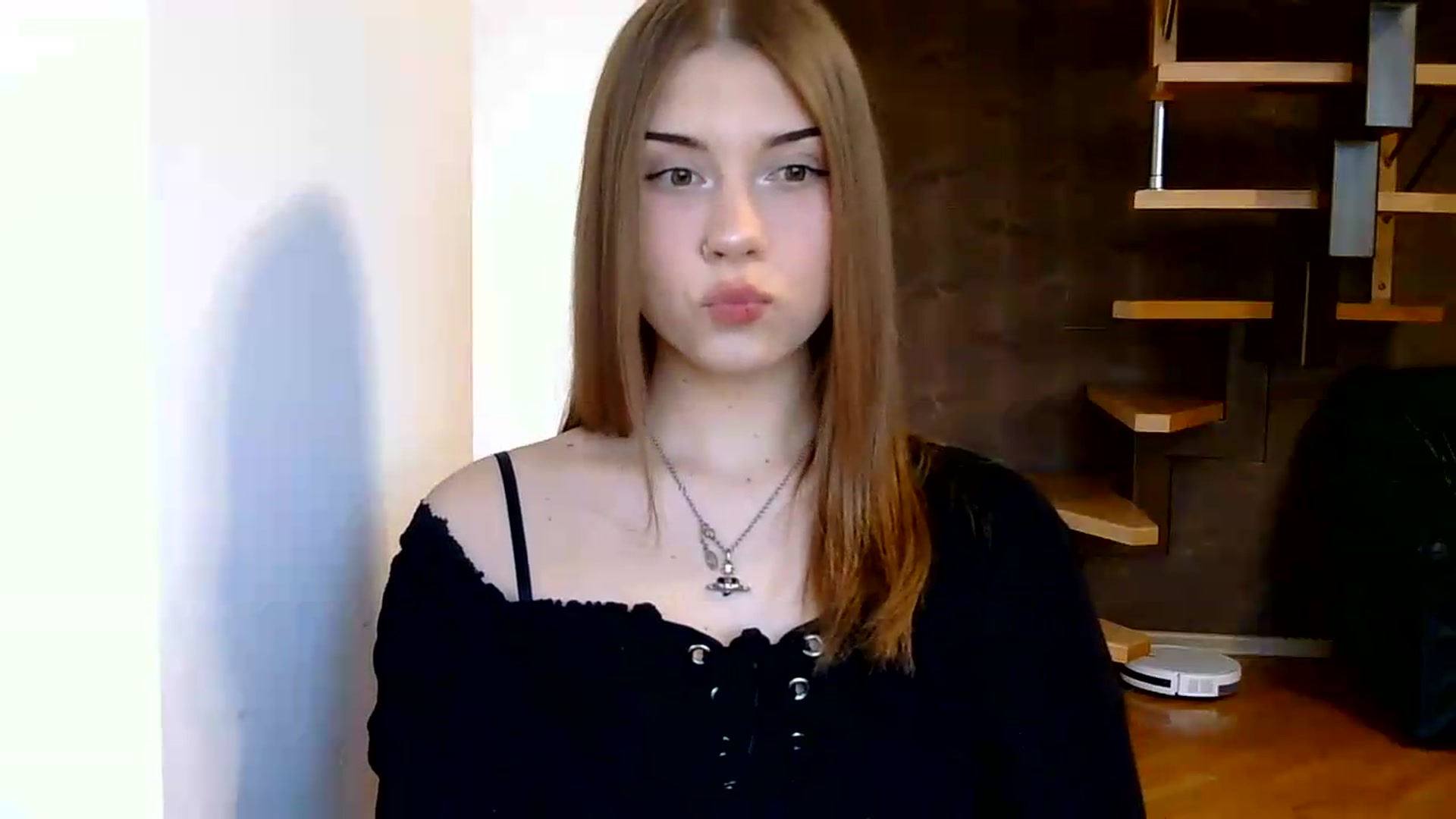 Gallery image thumbnail from YanaMeoww's myfreecams stream on, 06/09/2026, 18:25 image 14 of 20