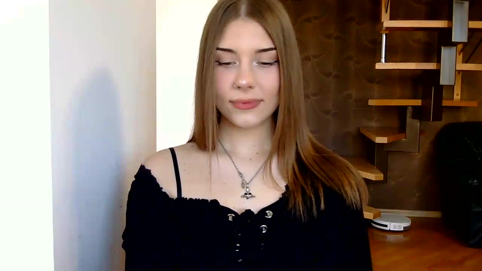 Gallery image thumbnail from YanaMeoww's myfreecams stream on, 06/09/2026, 18:25 image 7 of 20