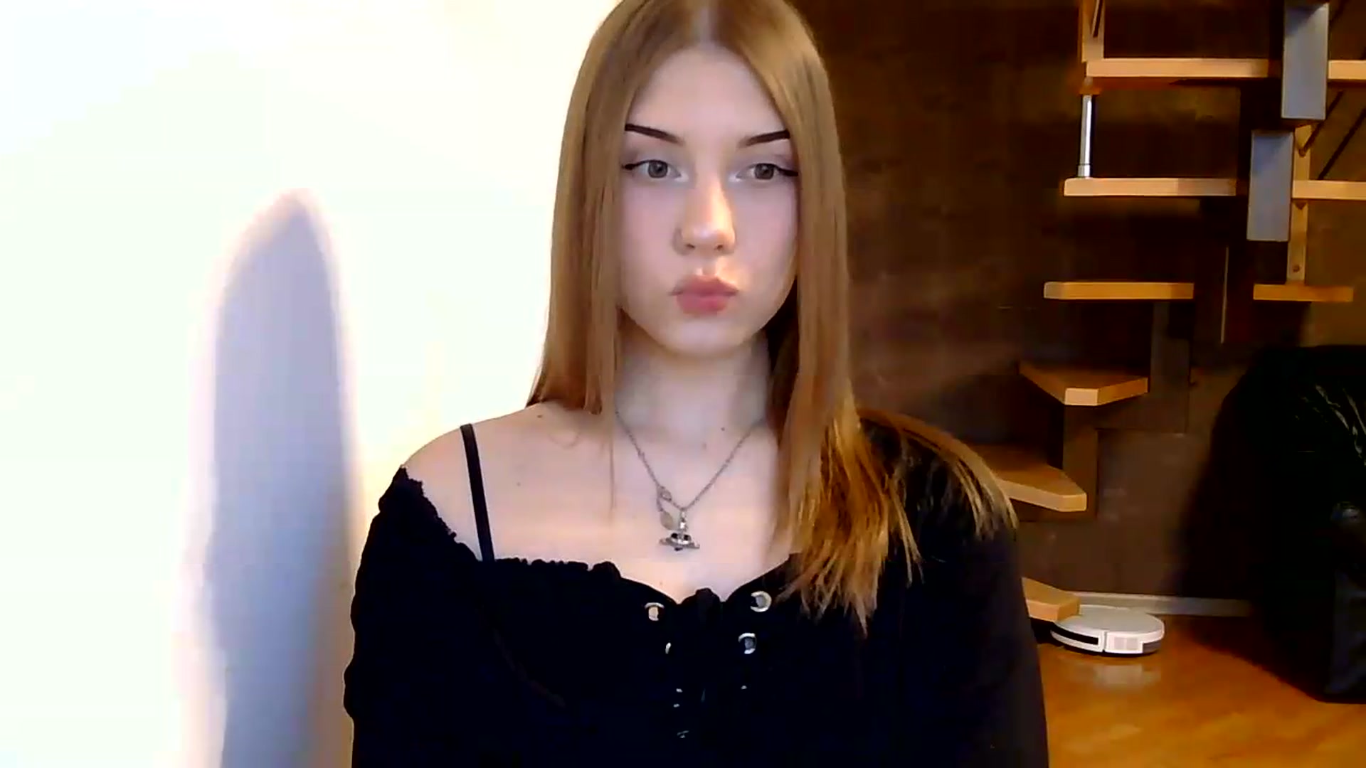 Gallery image thumbnail from YanaMeoww's myfreecams stream on, 06/09/2026, 18:25 image 18 of 20