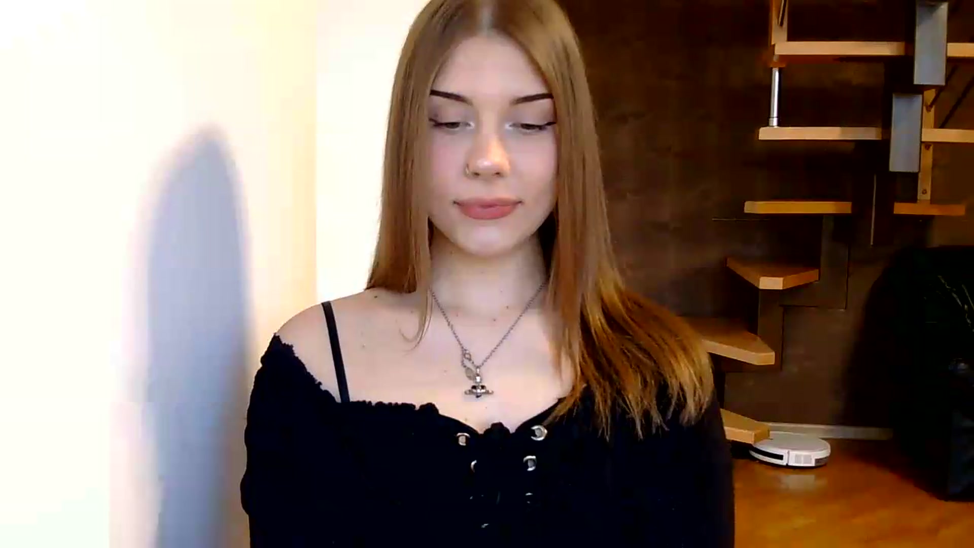 Gallery image thumbnail from YanaMeoww's myfreecams stream on, 06/09/2026, 18:25 image 16 of 20
