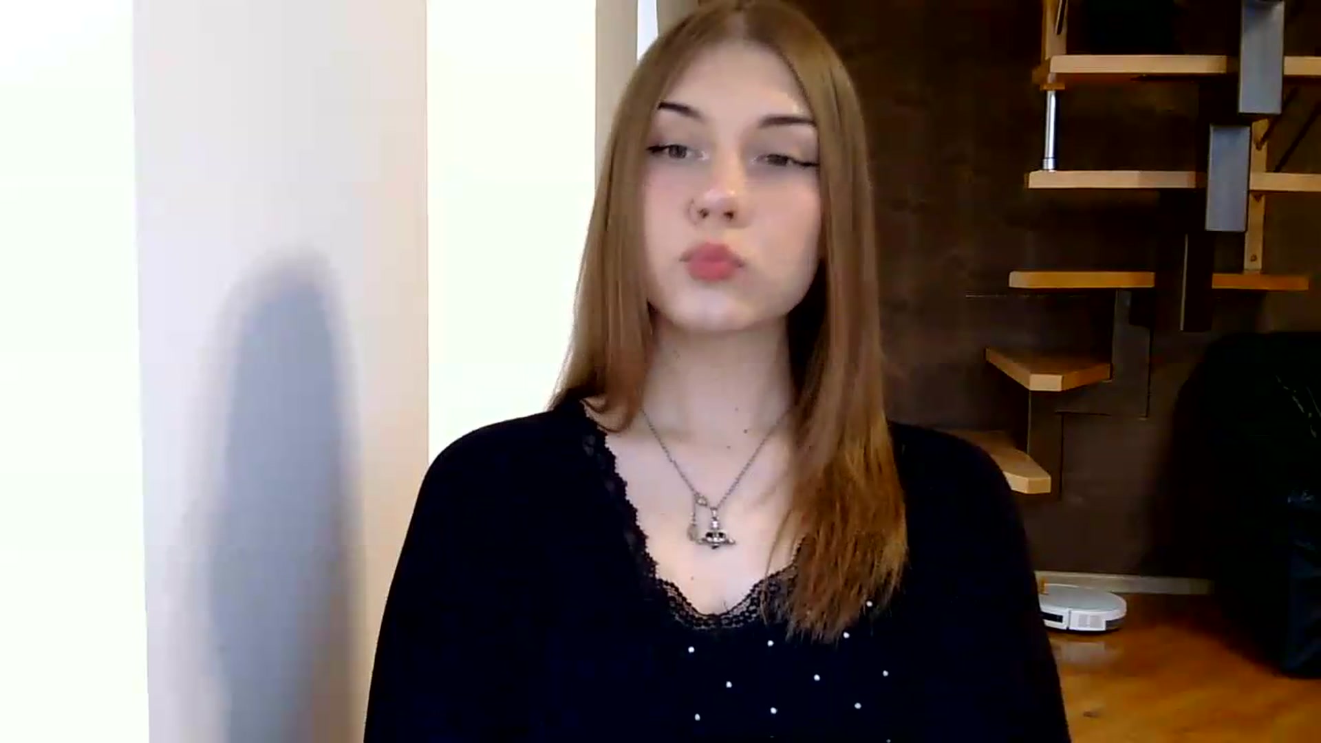Gallery image thumbnail from YanaMeoww's myfreecams stream on, 06/10/2026, 17:21 image 16 of 20