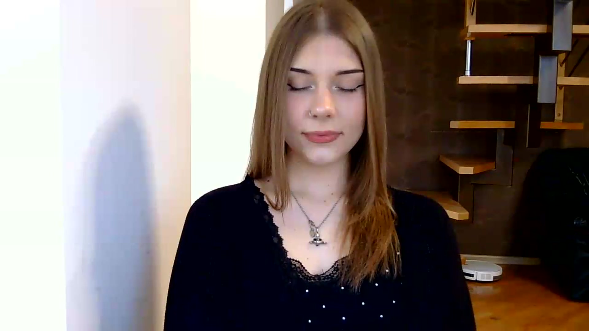 Gallery image thumbnail from YanaMeoww's myfreecams stream on, 06/10/2026, 17:21 image 9 of 20