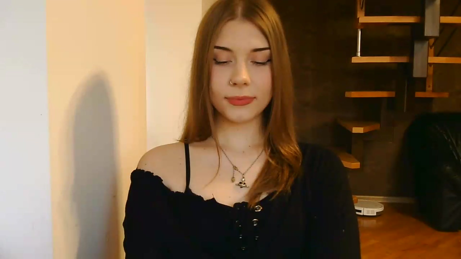 Gallery image thumbnail from YanaMeoww's myfreecams stream on, 06/25/2026, 18:48 image 9 of 20