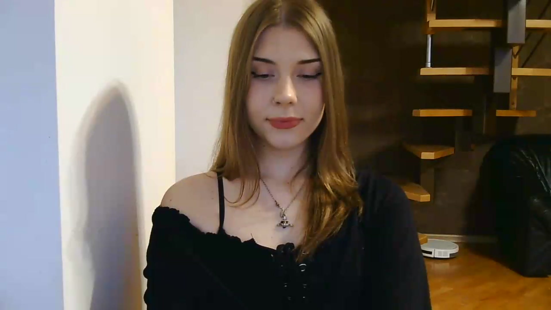 Gallery image thumbnail from YanaMeoww's myfreecams stream on, 06/25/2026, 18:48 image 17 of 20