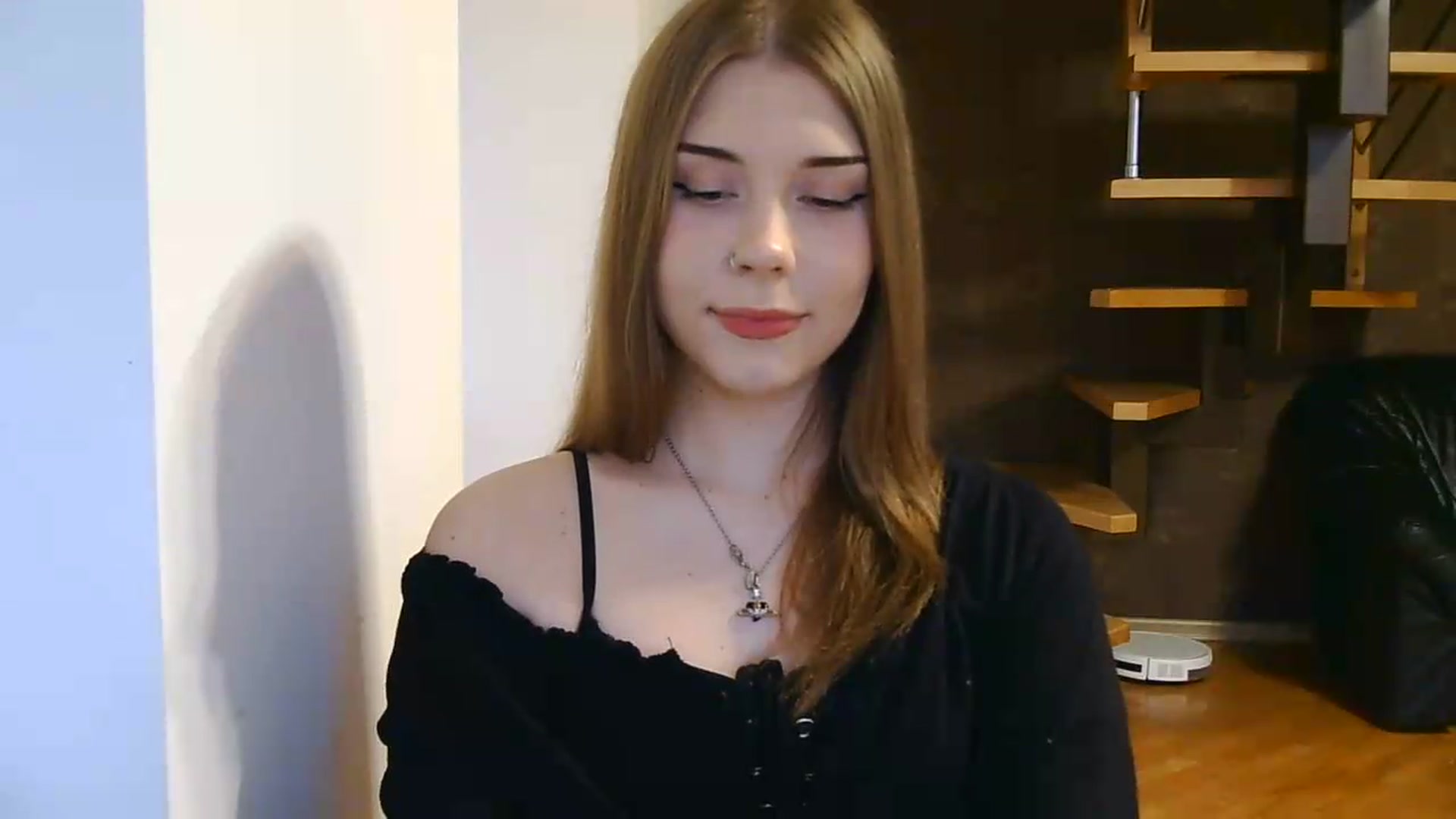 Gallery image thumbnail from YanaMeoww's myfreecams stream on, 06/25/2026, 18:48 image 15 of 20