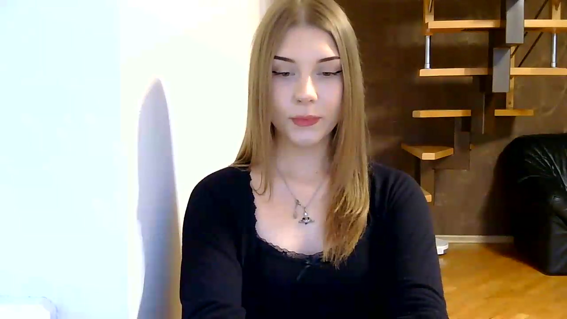 Gallery image thumbnail from YanaMeoww's myfreecams stream on, 08/11/2026, 18:38 image 12 of 20