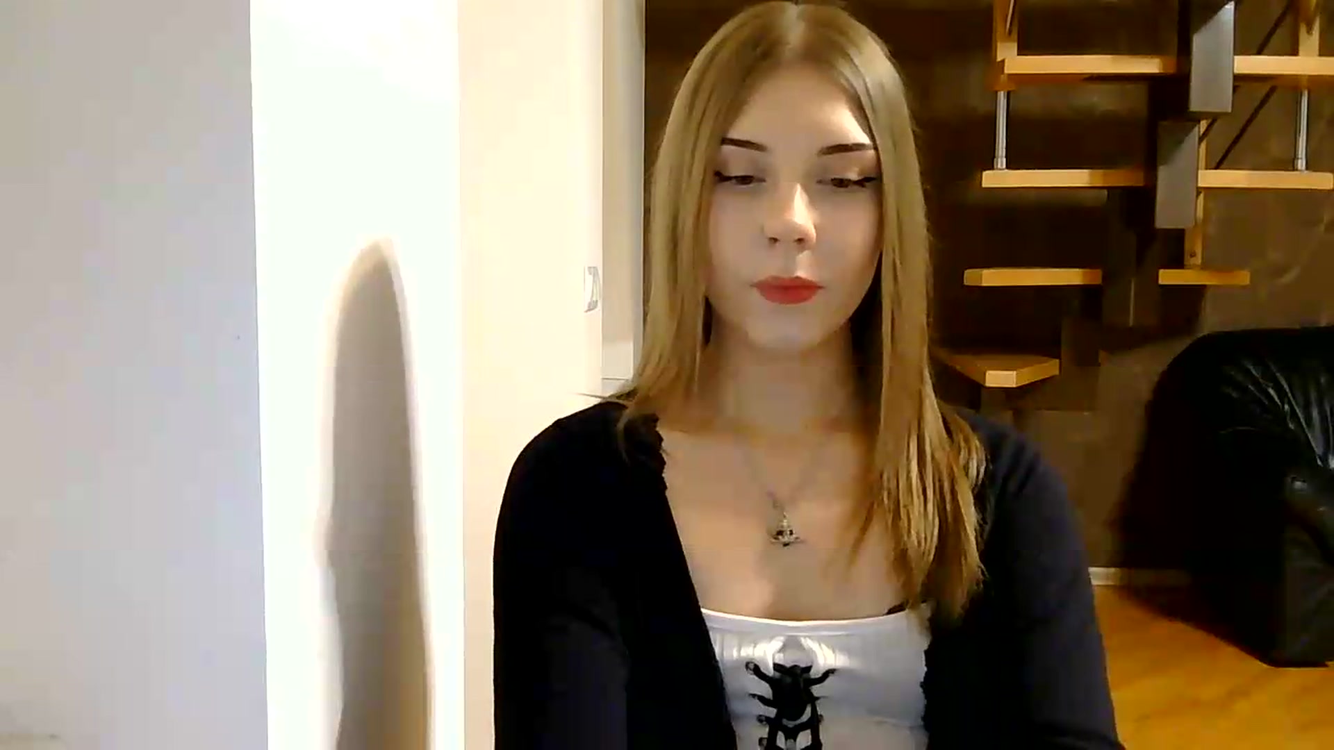 Gallery image thumbnail from YanaMeoww's myfreecams stream on, 08/25/2026, 18:19 image 15 of 20