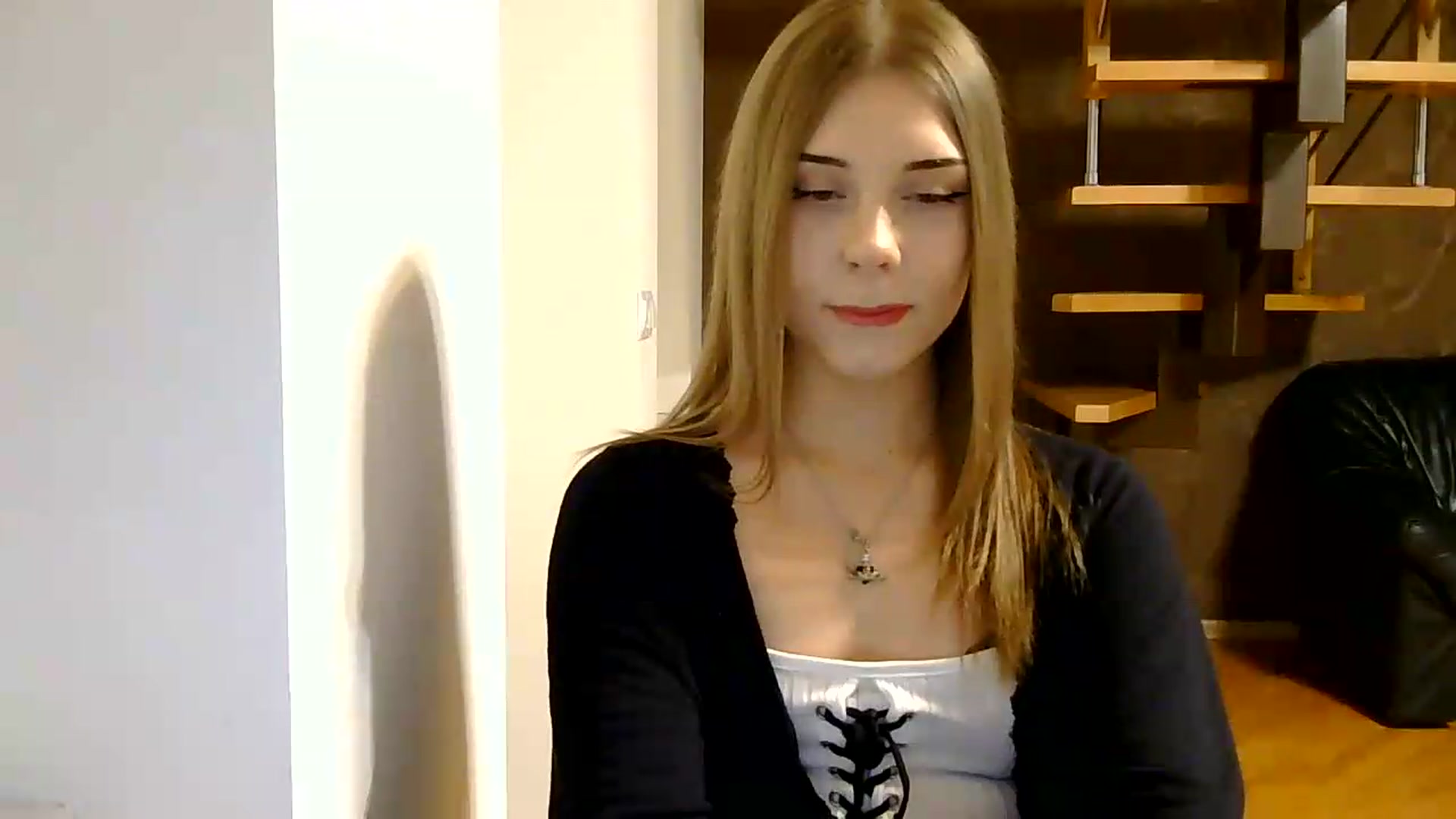 Gallery image thumbnail from YanaMeoww's myfreecams stream on, 08/25/2026, 18:19 image 5 of 20