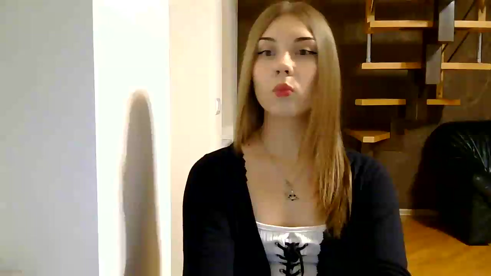 Gallery image thumbnail from YanaMeoww's myfreecams stream on, 08/25/2026, 18:19 image 12 of 20