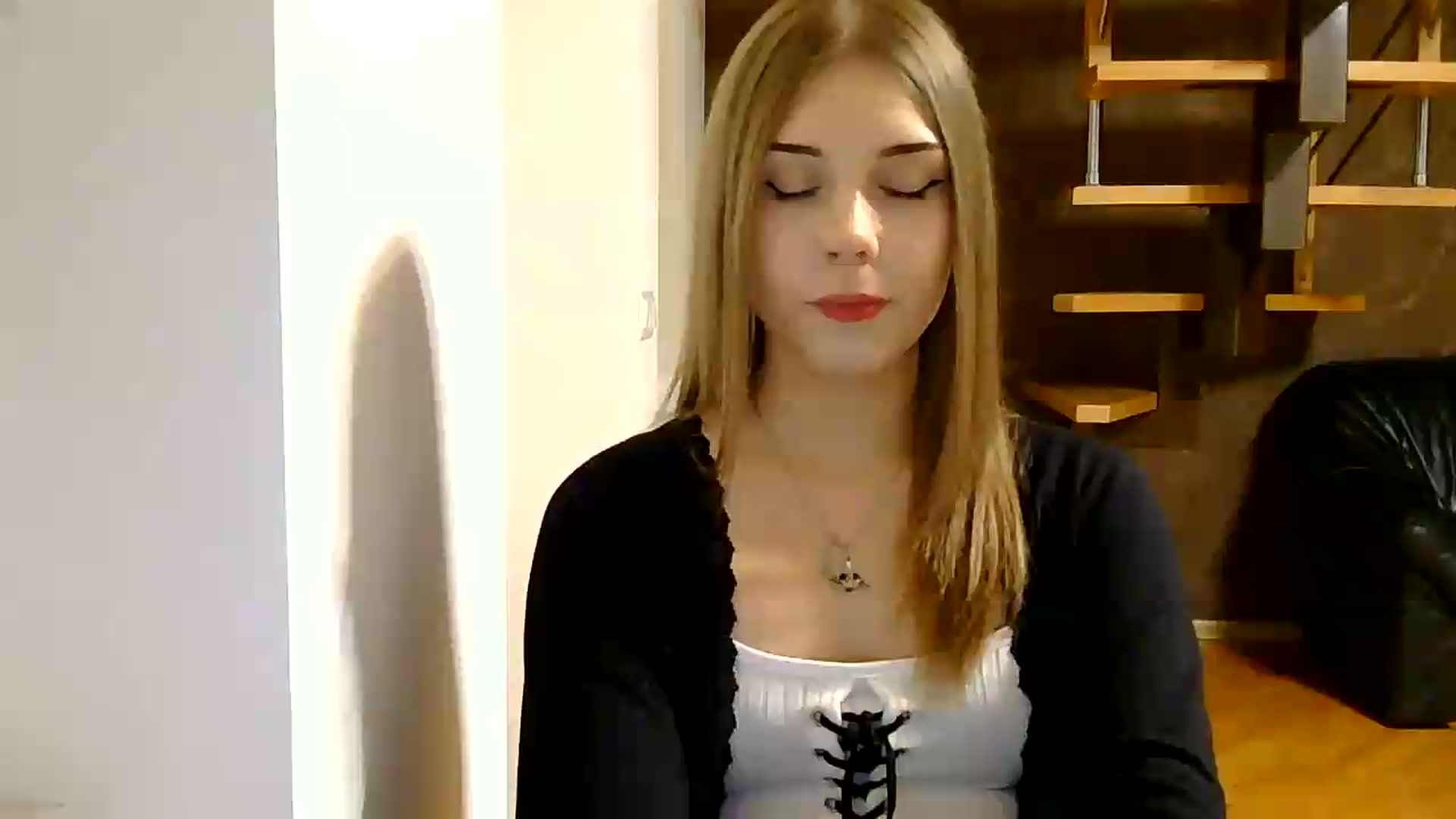 Gallery image thumbnail from YanaMeoww's myfreecams stream on, 08/25/2026, 19:42 image 17 of 20
