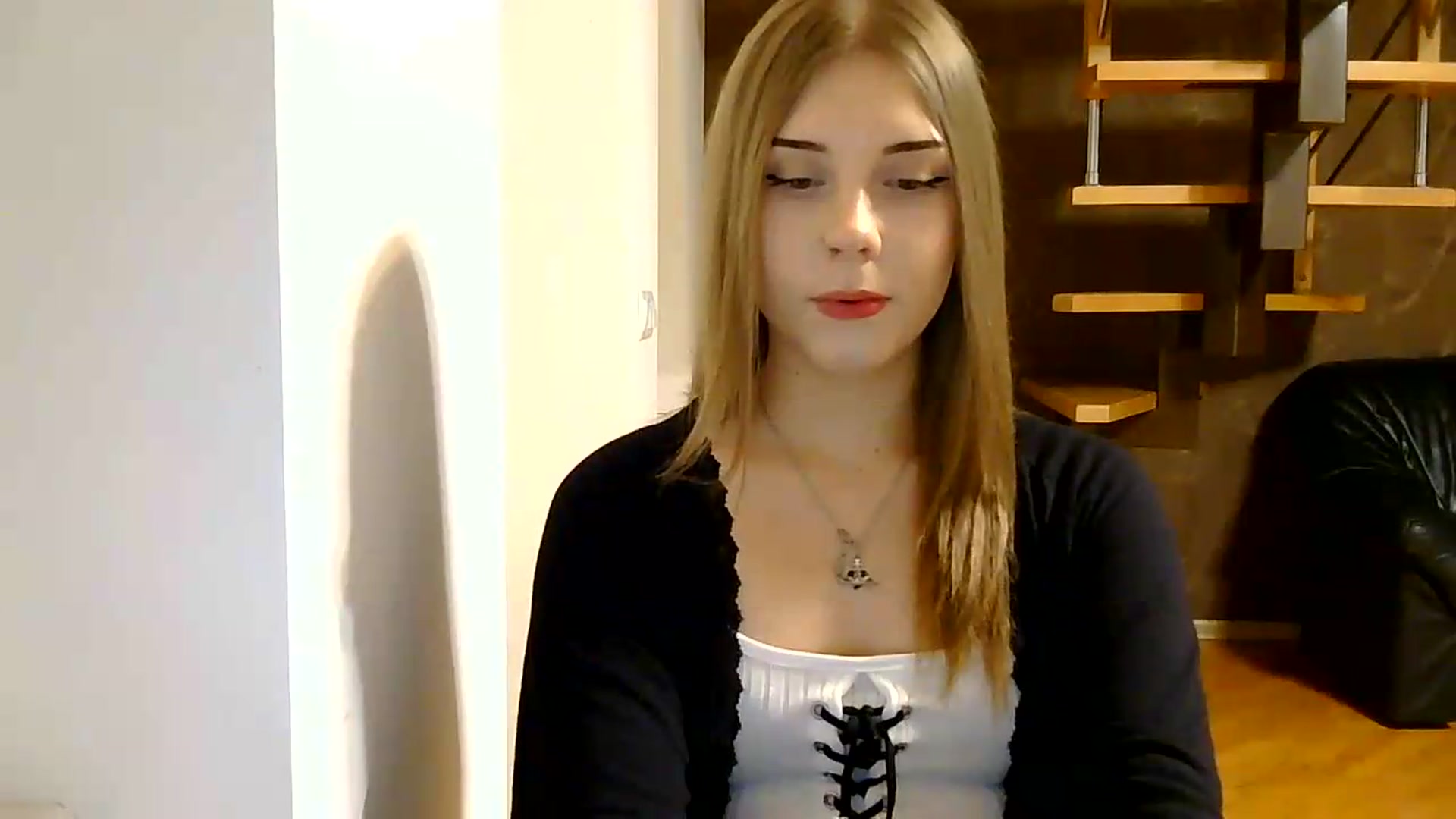 Gallery image thumbnail from YanaMeoww's myfreecams stream on, 08/25/2026, 19:42 image 15 of 20