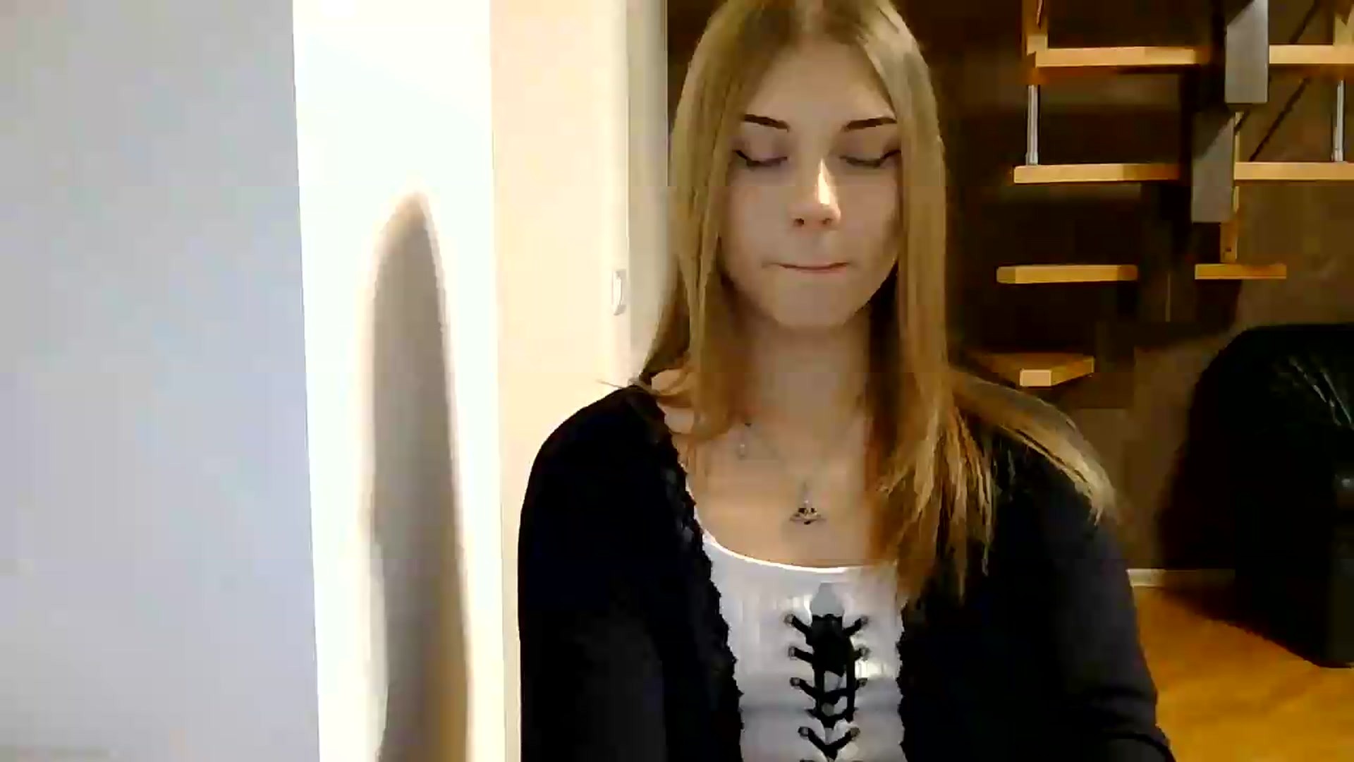 Gallery image thumbnail from YanaMeoww's myfreecams stream on, 08/30/2026, 17:33 image 13 of 20