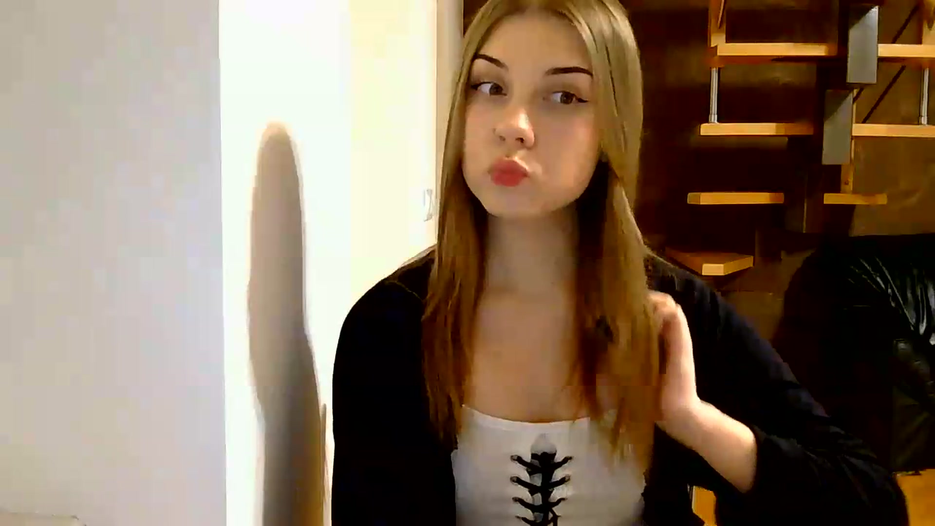 Gallery image thumbnail from YanaMeoww's myfreecams stream on, 09/24/2026, 20:34 image 12 of 20