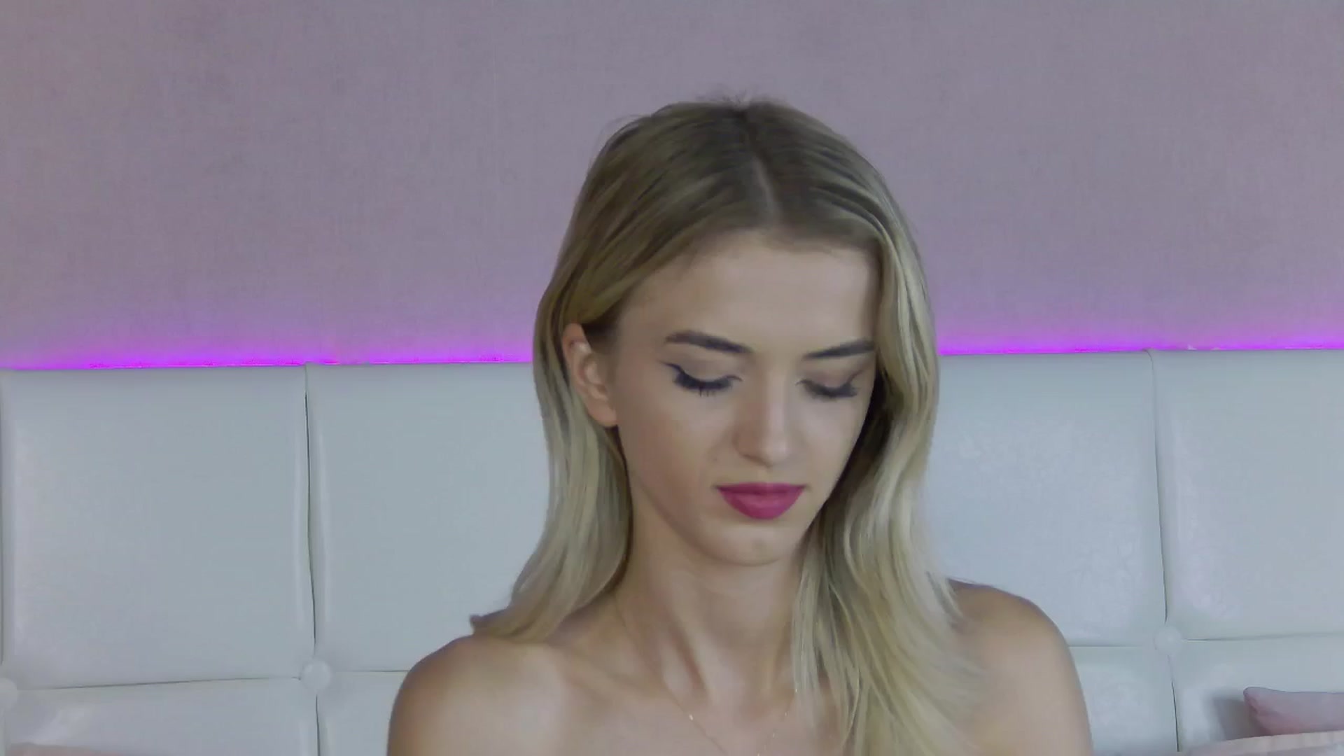 Gallery image thumbnail from YannaJeen's myfreecams stream on, 07/24/2024, 11:42 image 19 of 20
