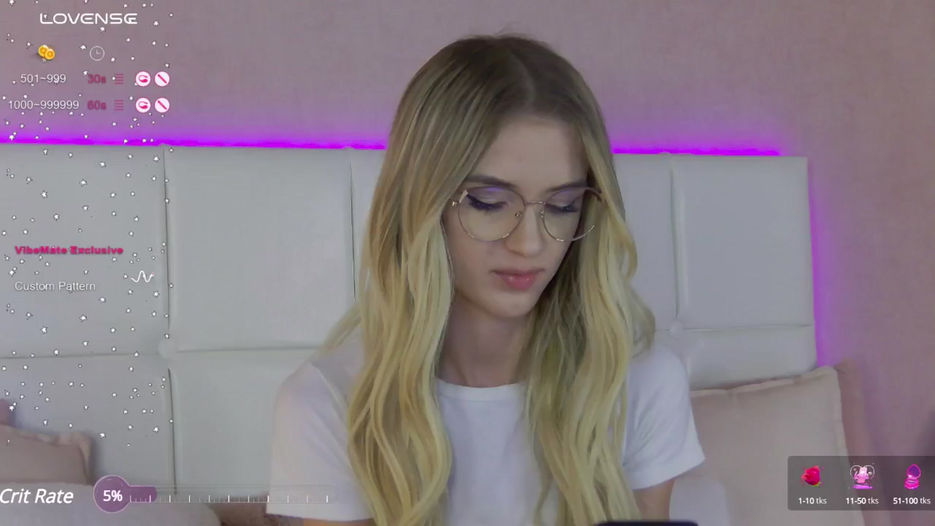 Gallery image thumbnail from YannaJeen's myfreecams stream on, 09/25/2024, 14:39 image 18 of 20