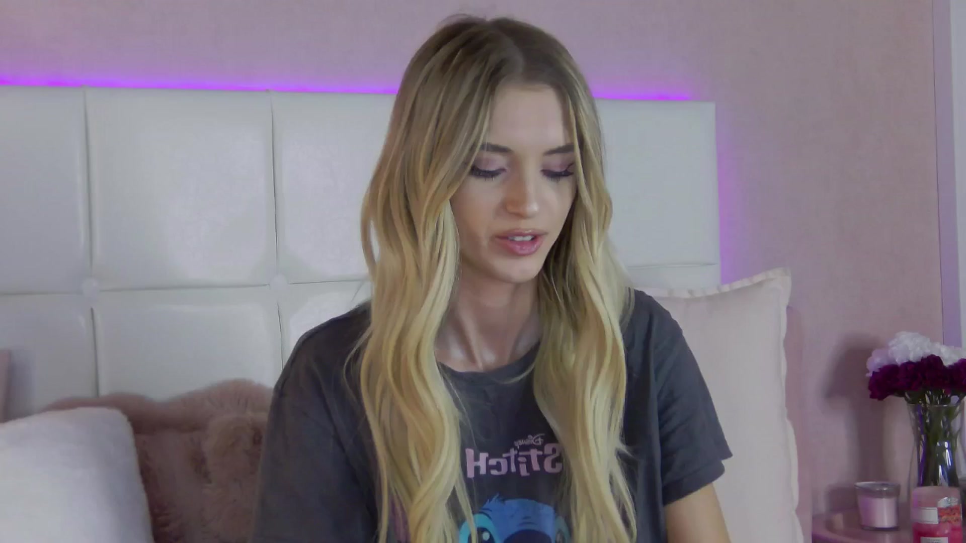Gallery image thumbnail from YannaJeen's myfreecams stream on, 09/26/2024, 13:31 image 8 of 20